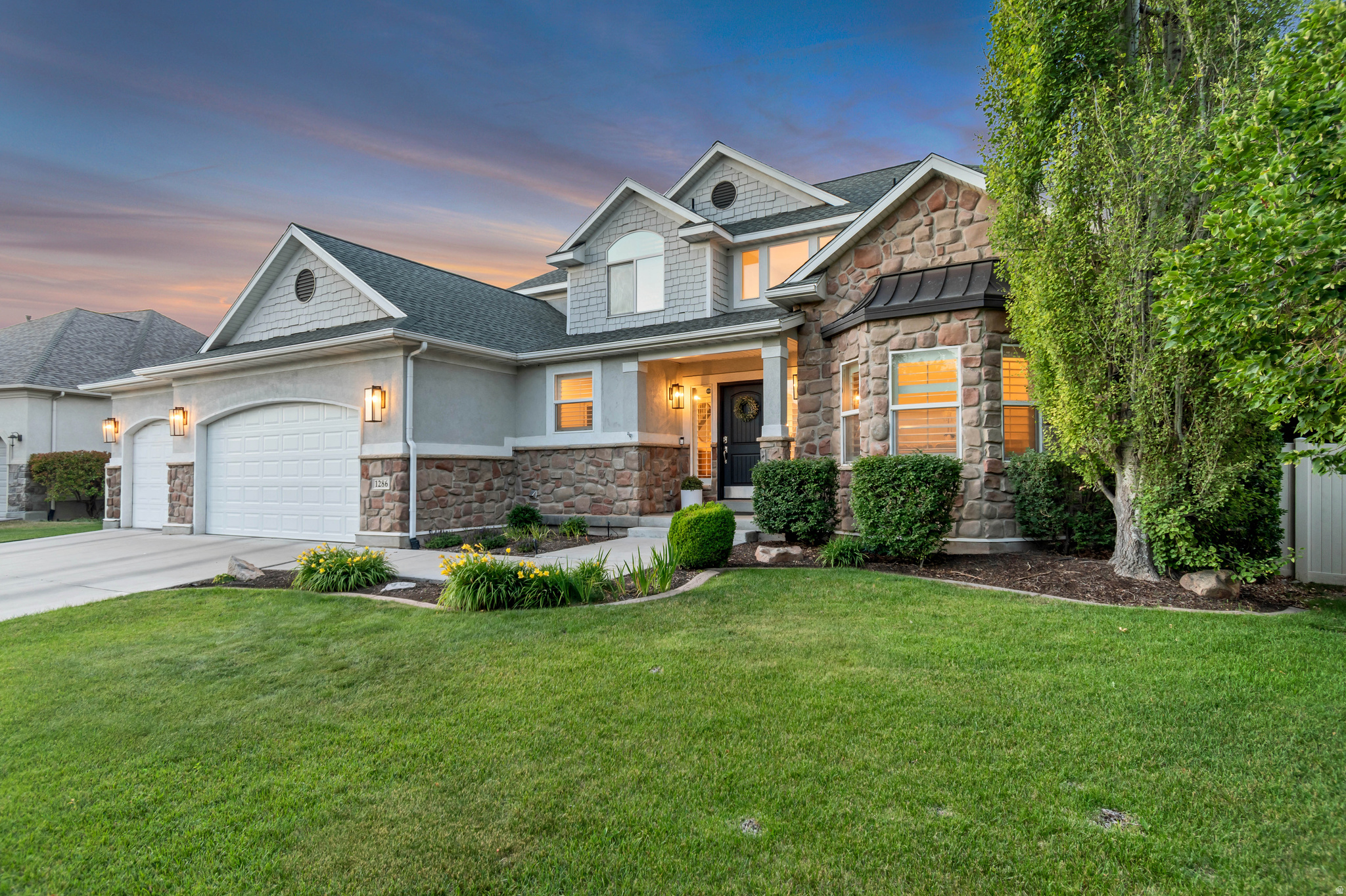 THE ESTATES AT BURR ORCHARDS - Residential