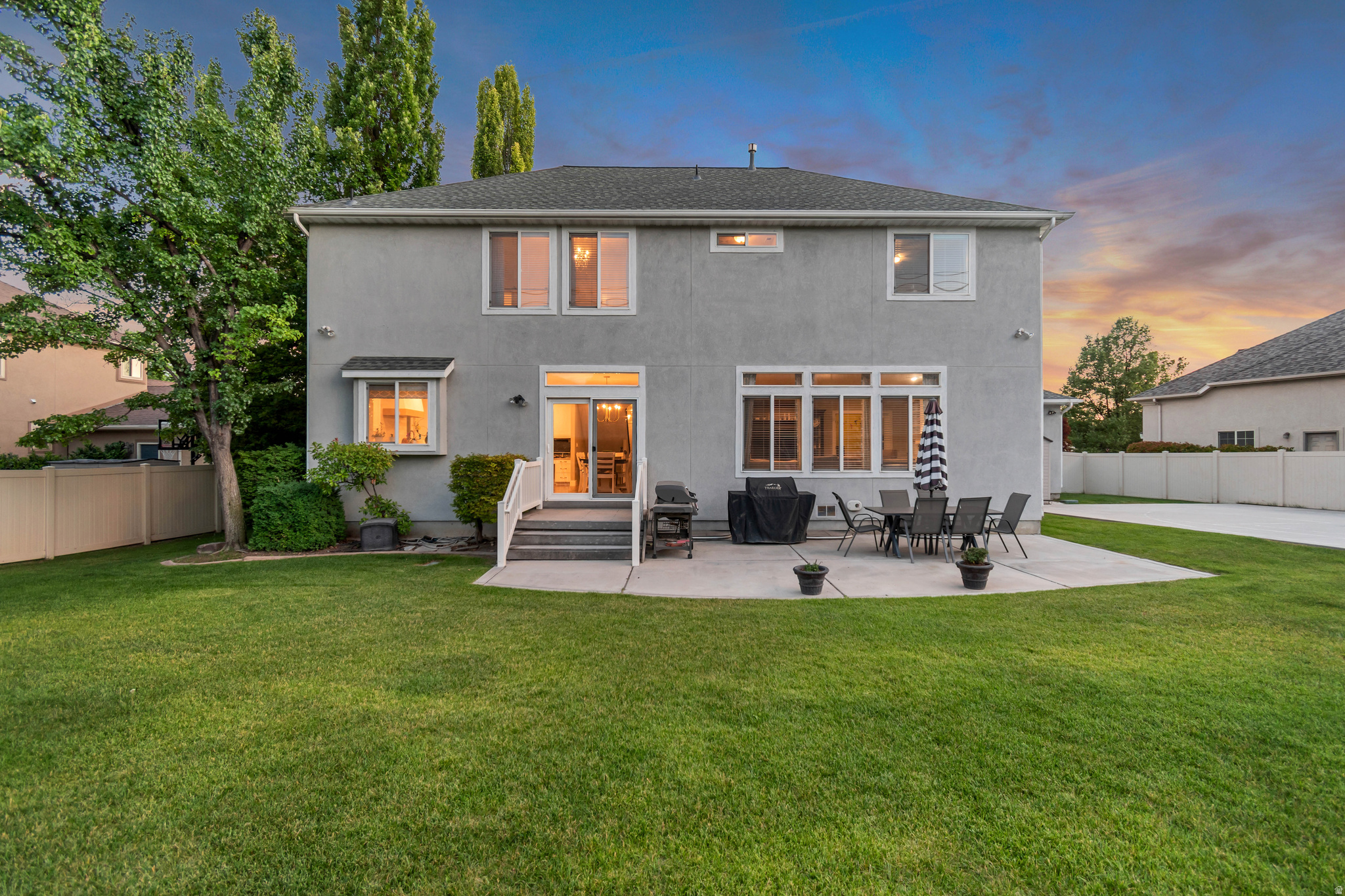 THE ESTATES AT BURR ORCHARDS - Residential