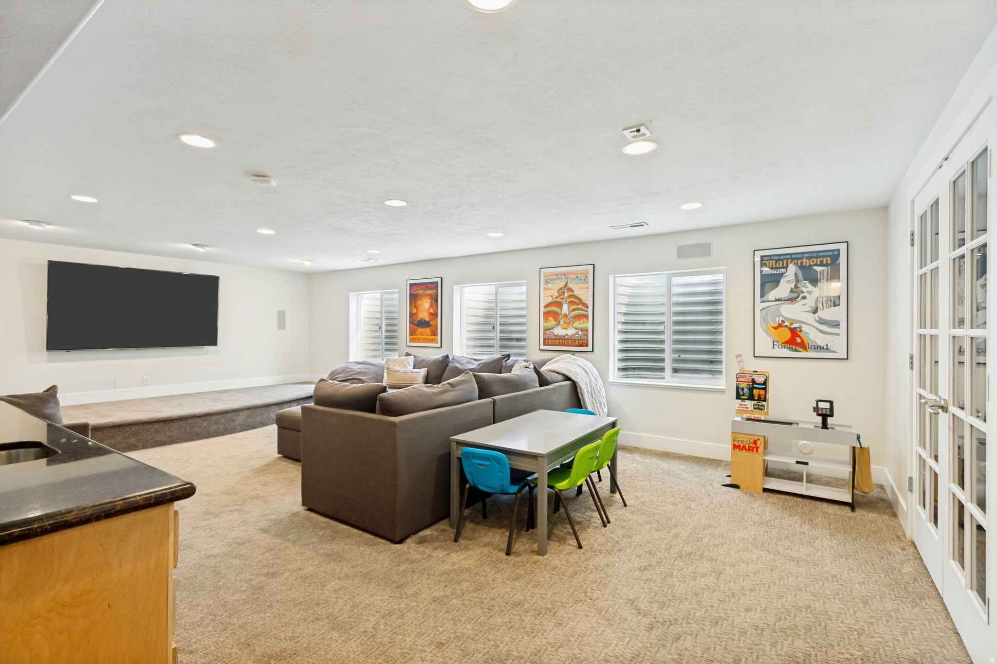 THE ESTATES AT BURR ORCHARDS - Residential