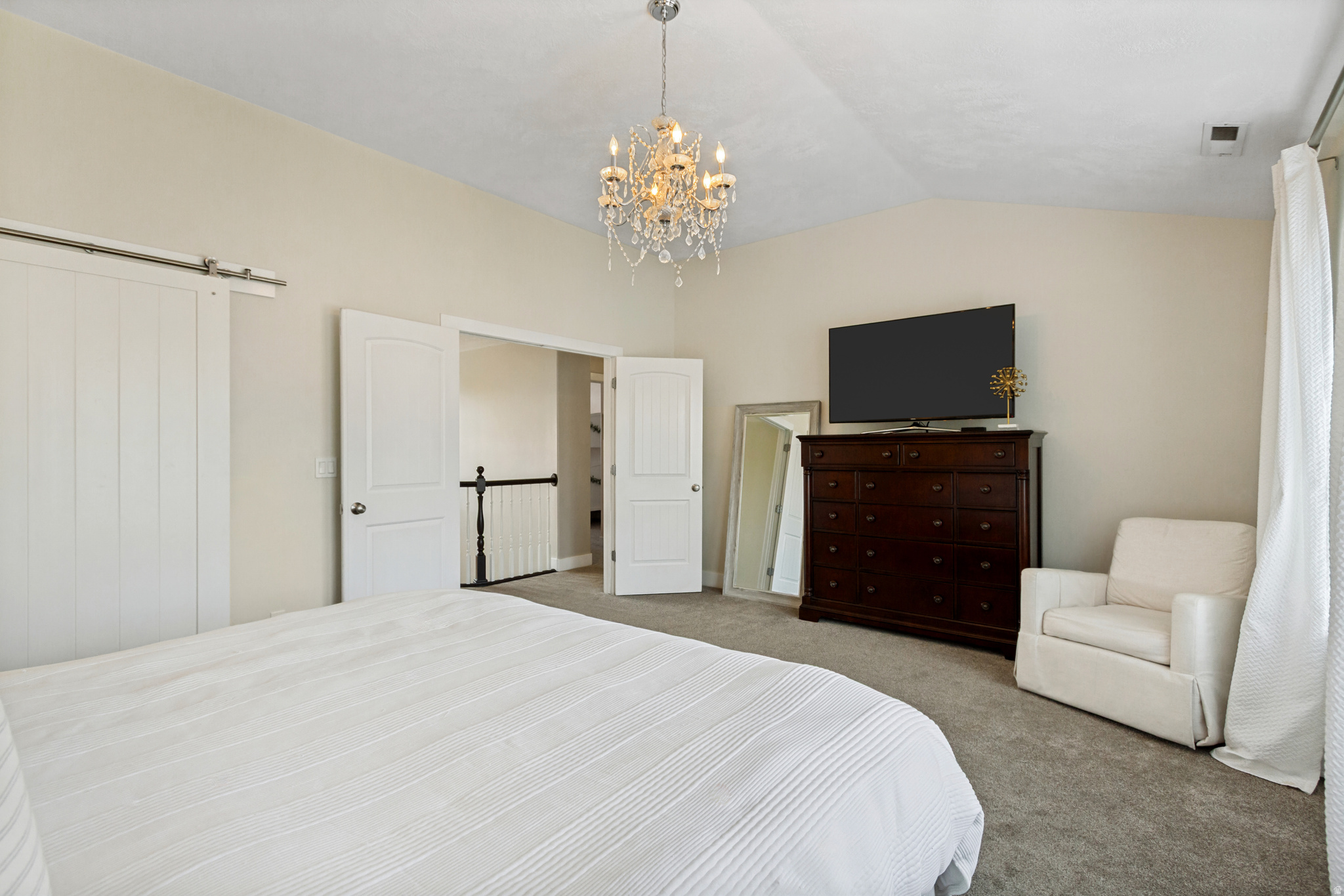 THE ESTATES AT BURR ORCHARDS - Residential