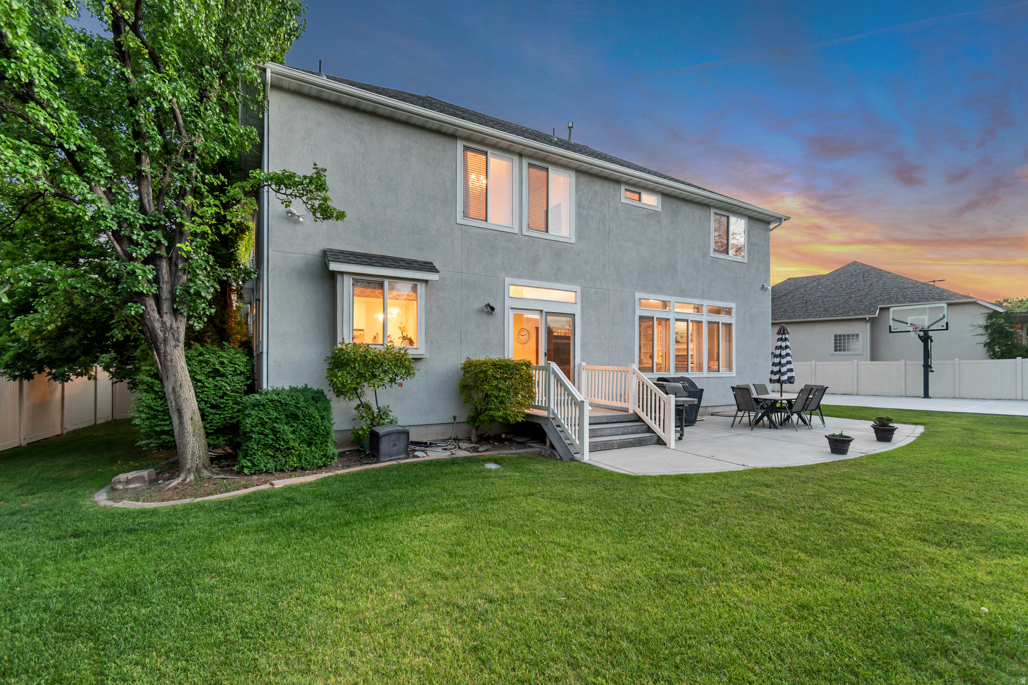 THE ESTATES AT BURR ORCHARDS - Residential