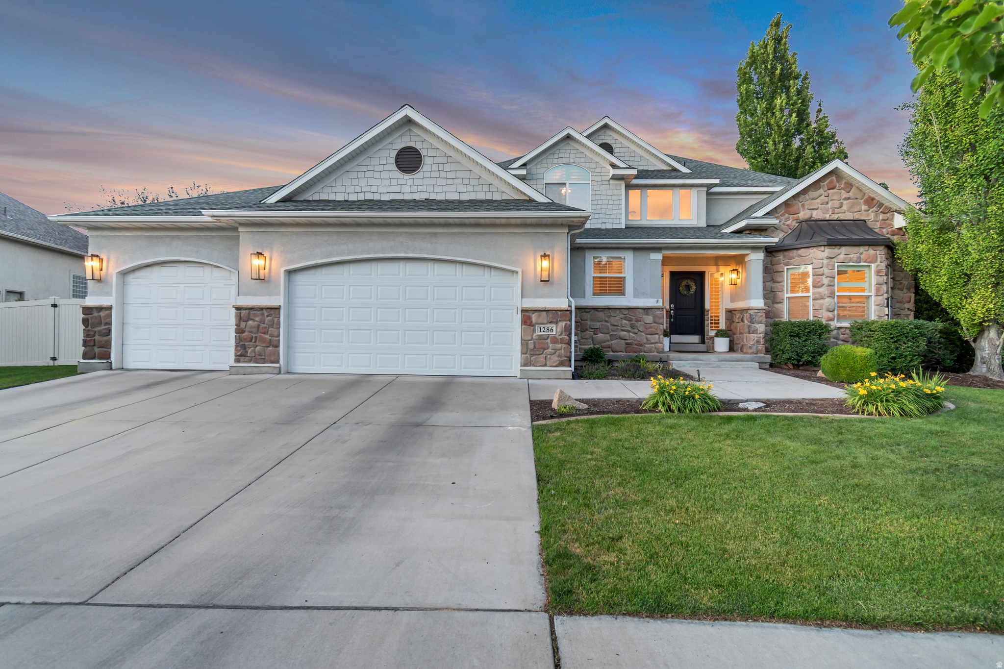 THE ESTATES AT BURR ORCHARDS - Residential
