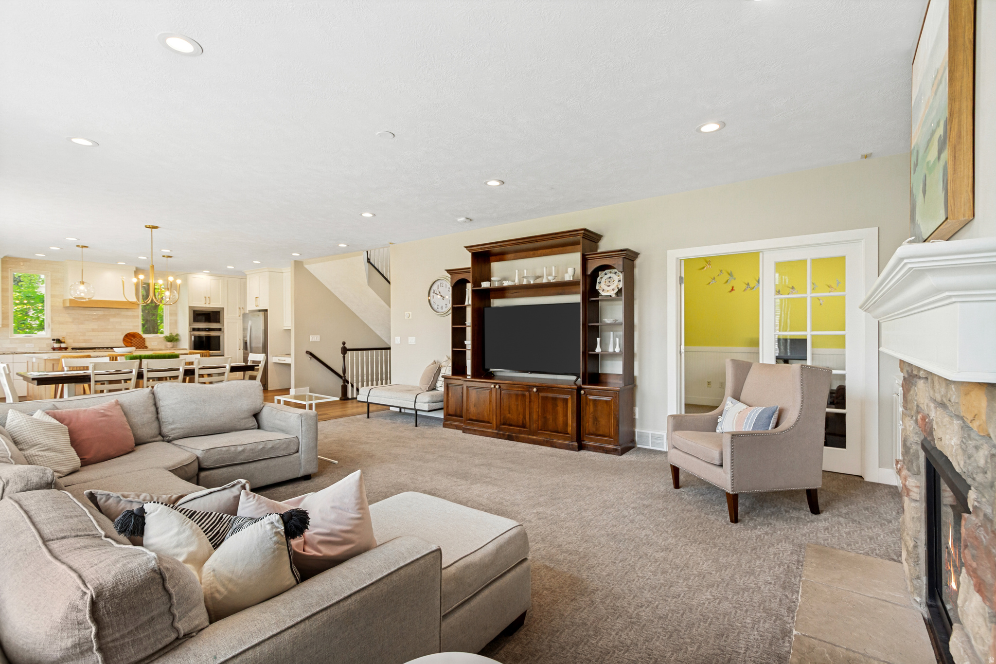 THE ESTATES AT BURR ORCHARDS - Residential