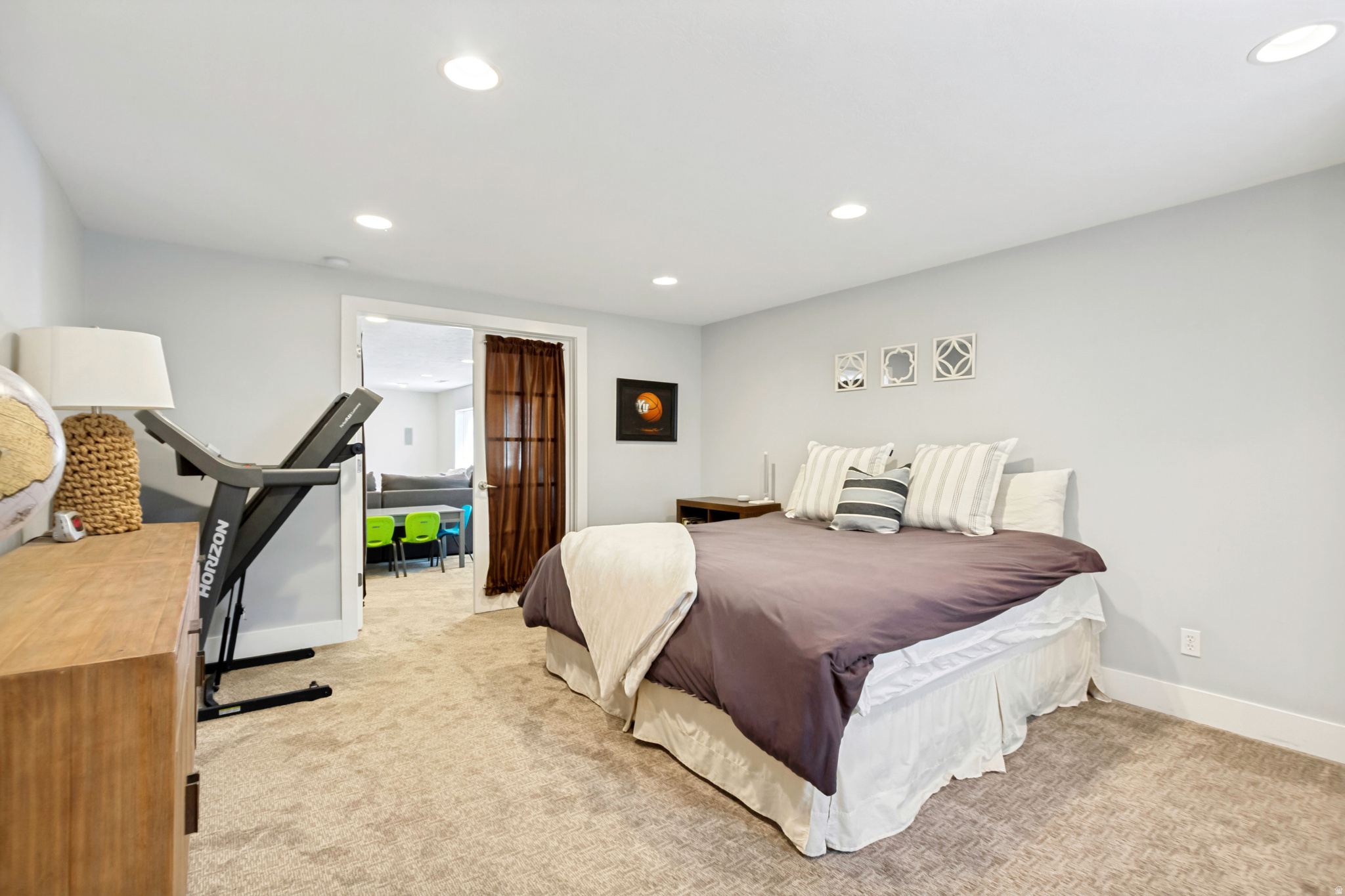 THE ESTATES AT BURR ORCHARDS - Residential