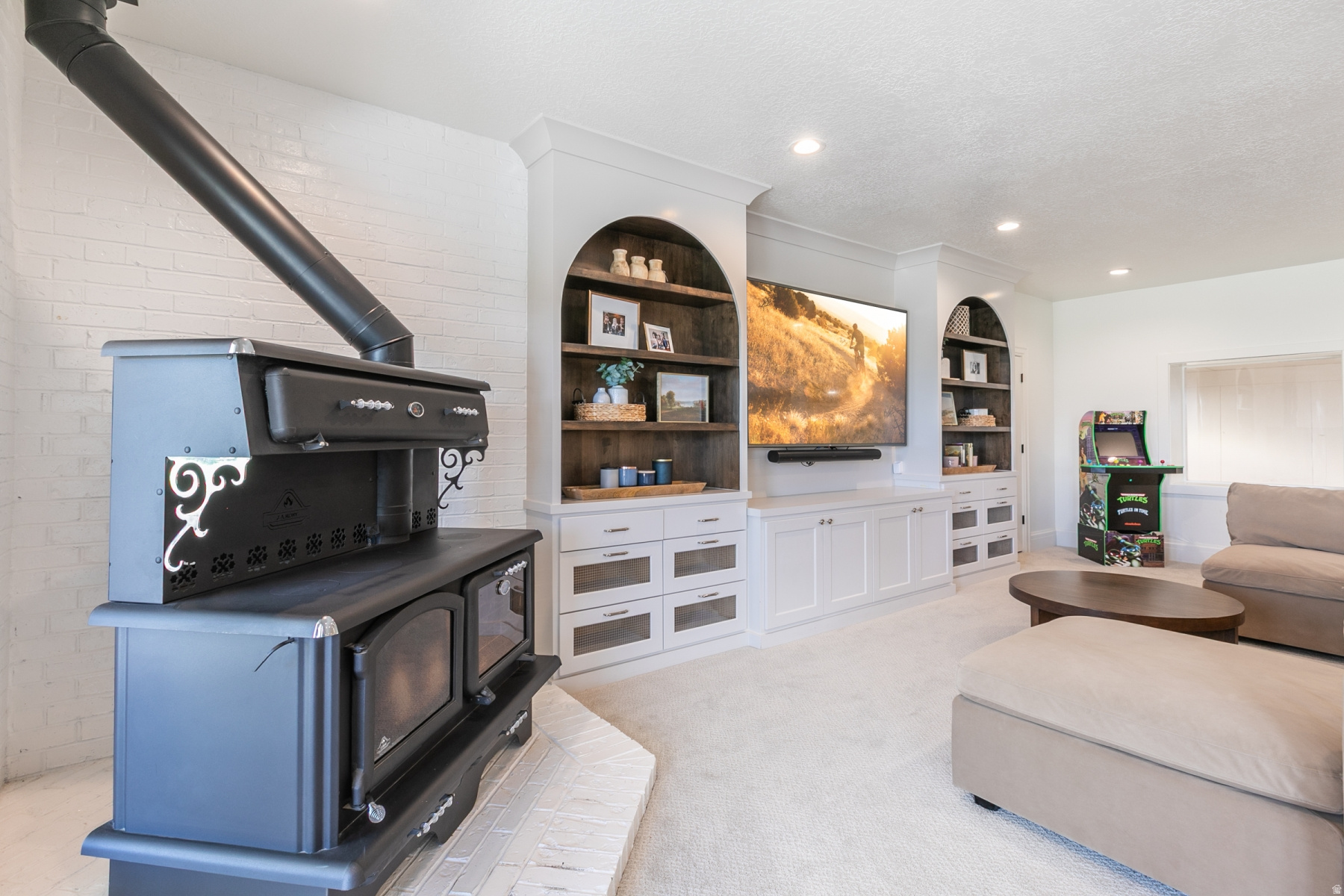 WOODS @ COBBLESTONE - Residential Lease
