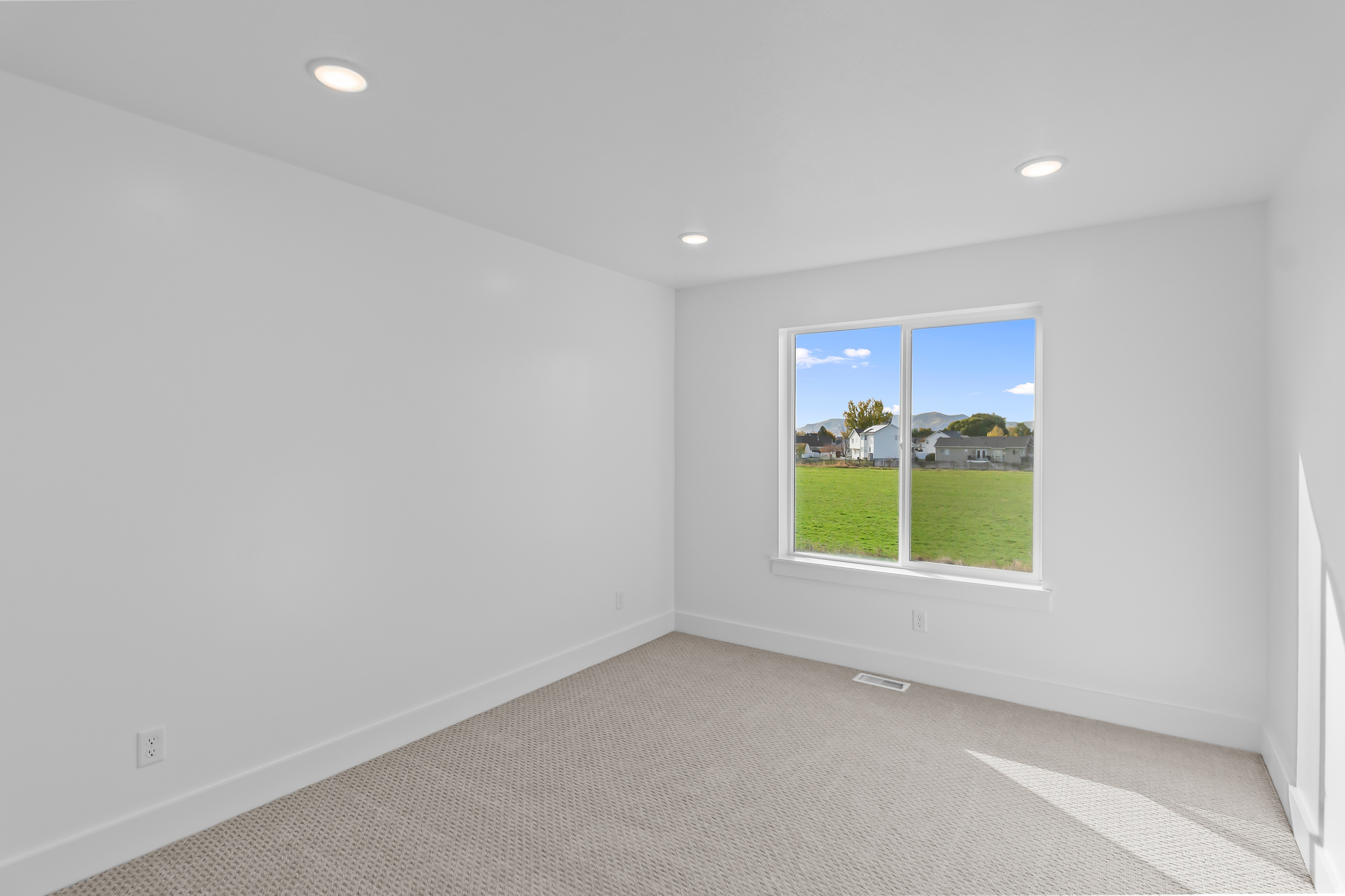 RIDGELINE PARK - Residential
