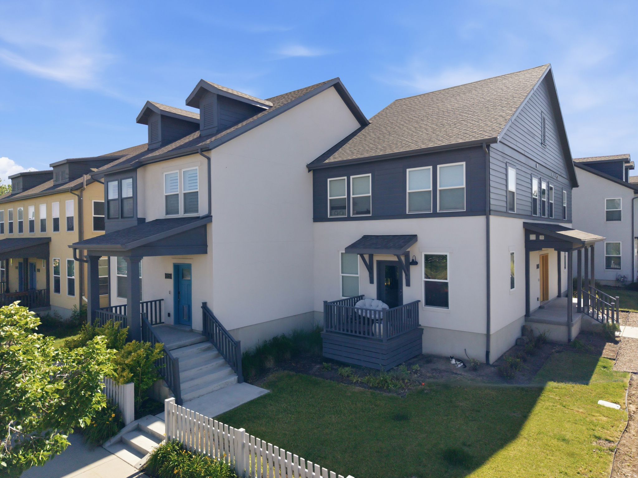 DAYBREAK - Residential