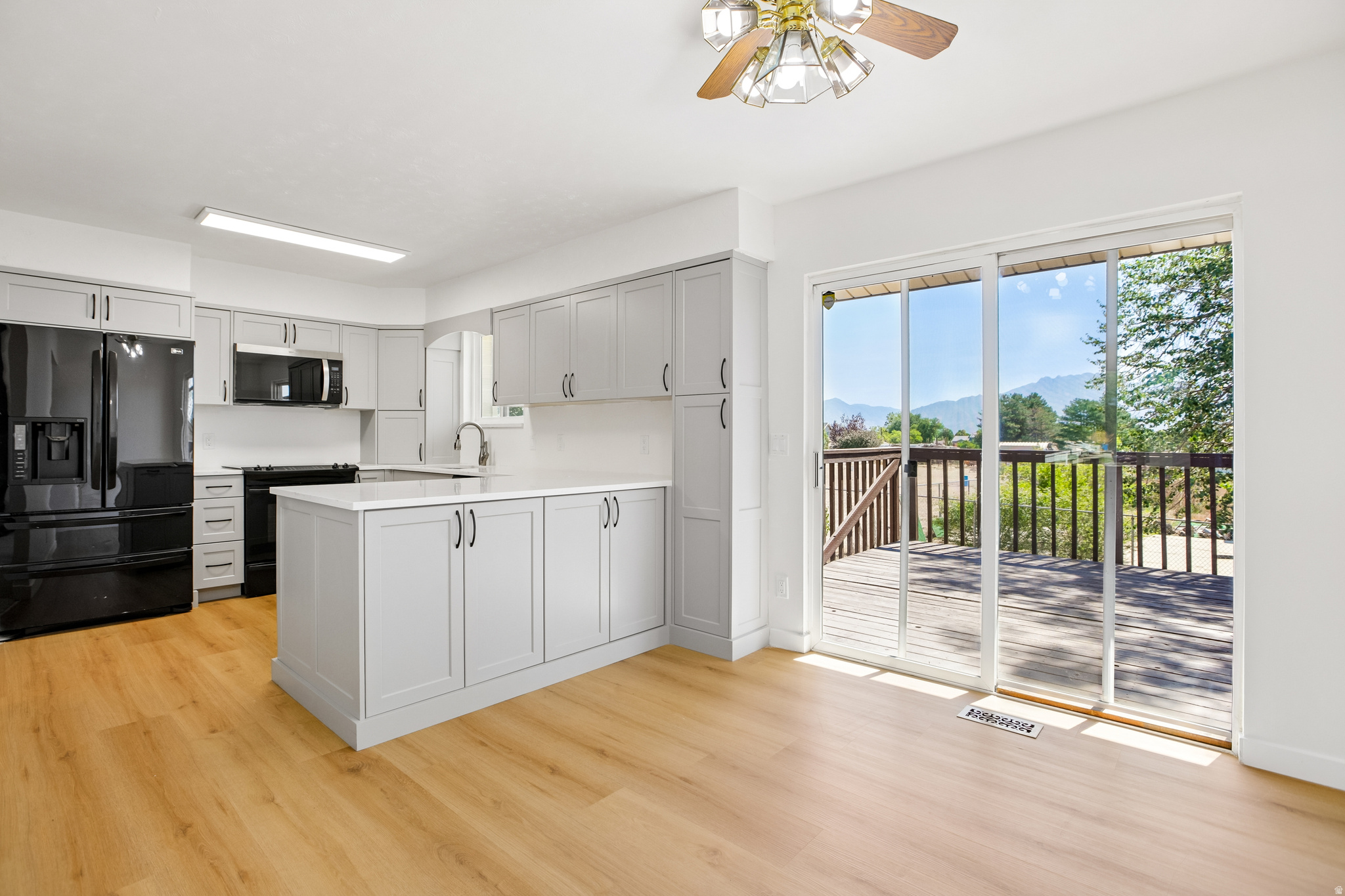 SUMMER WOOD - Residential