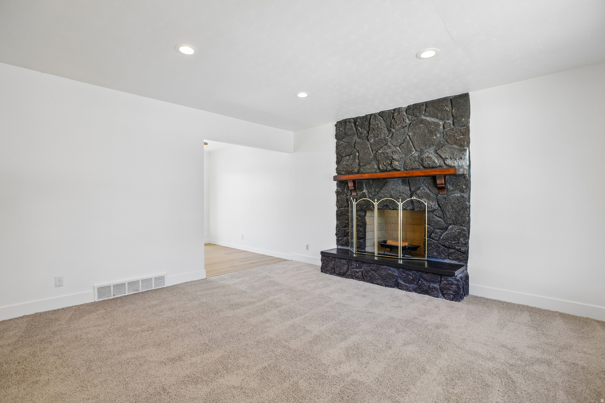 SUMMER WOOD - Residential