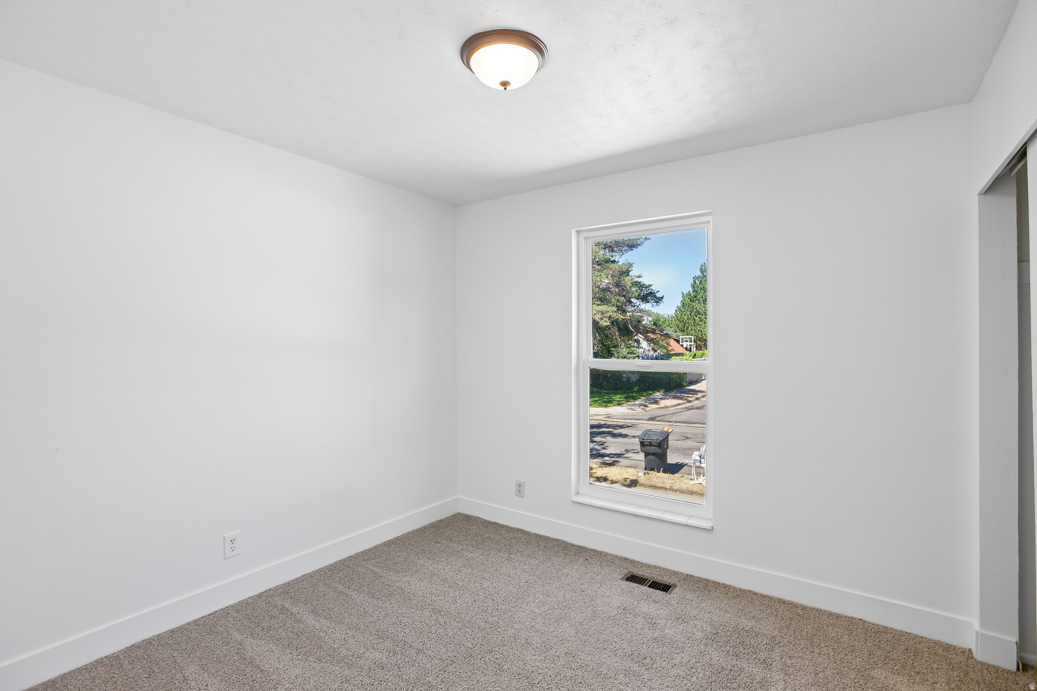 SUMMER WOOD - Residential