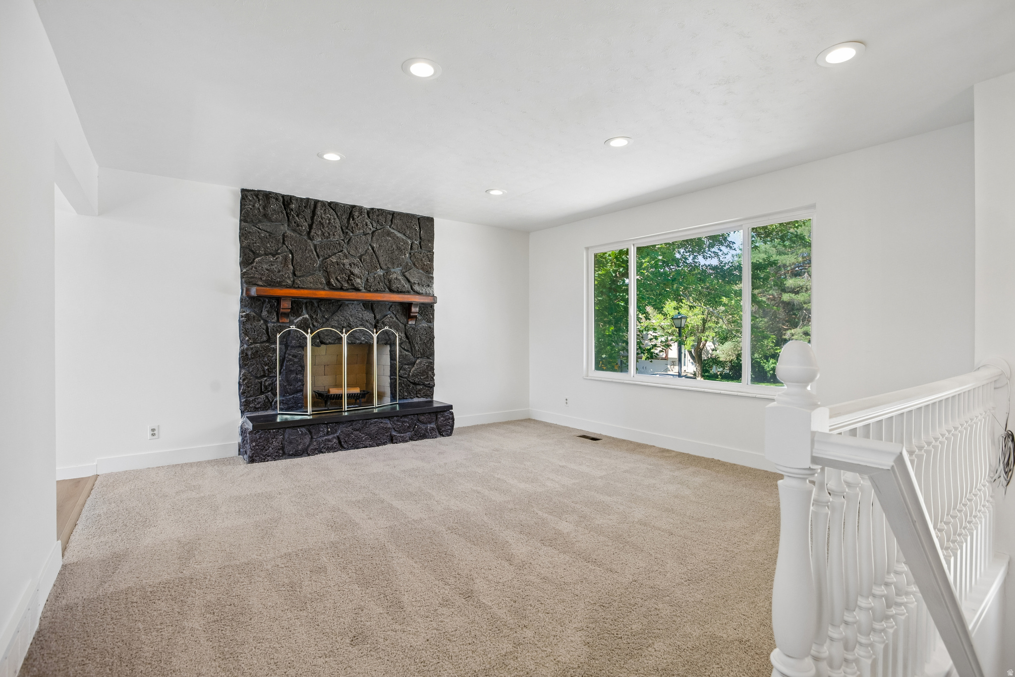 SUMMER WOOD - Residential