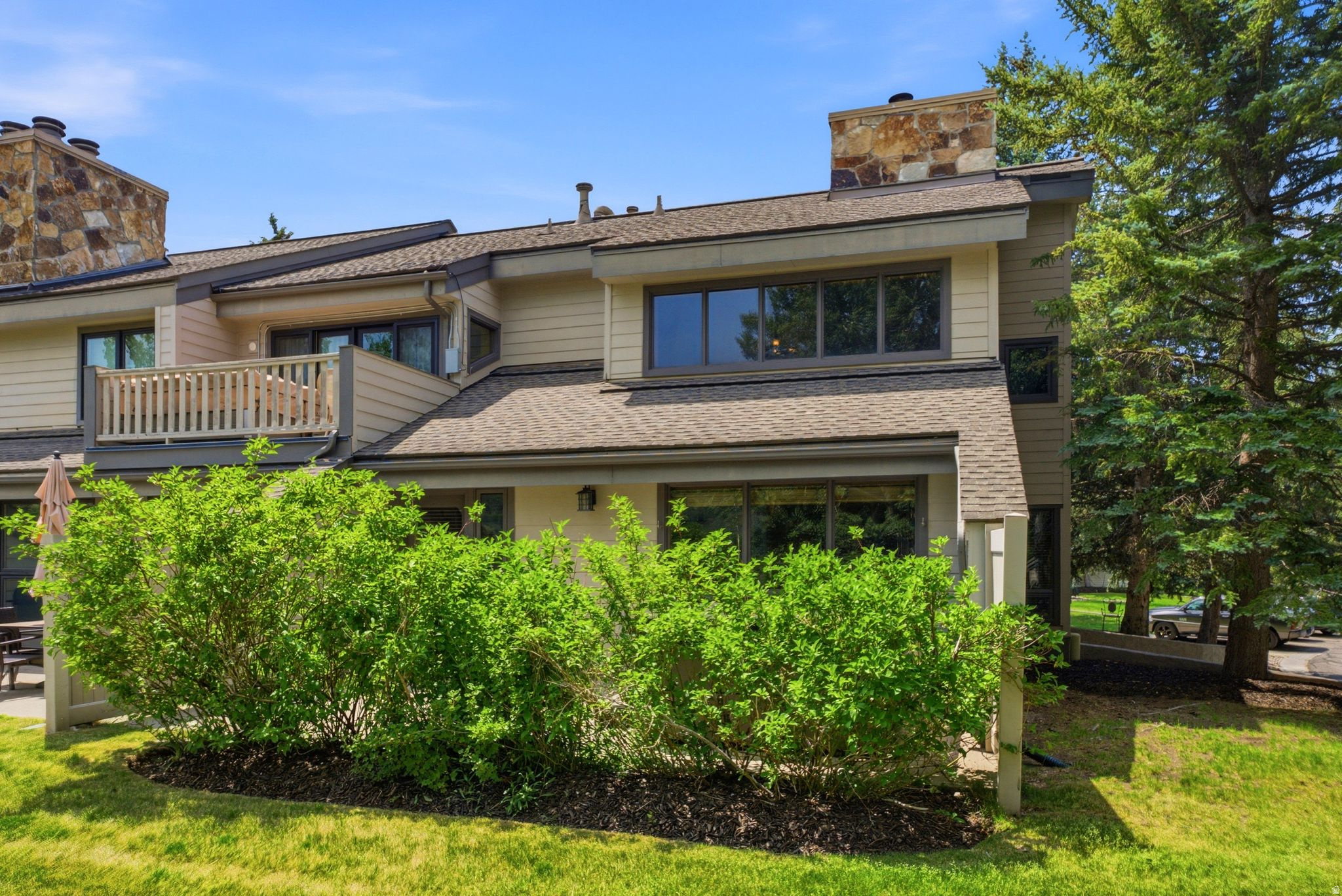 FAWNGROVE CONDOMINIUM - Residential