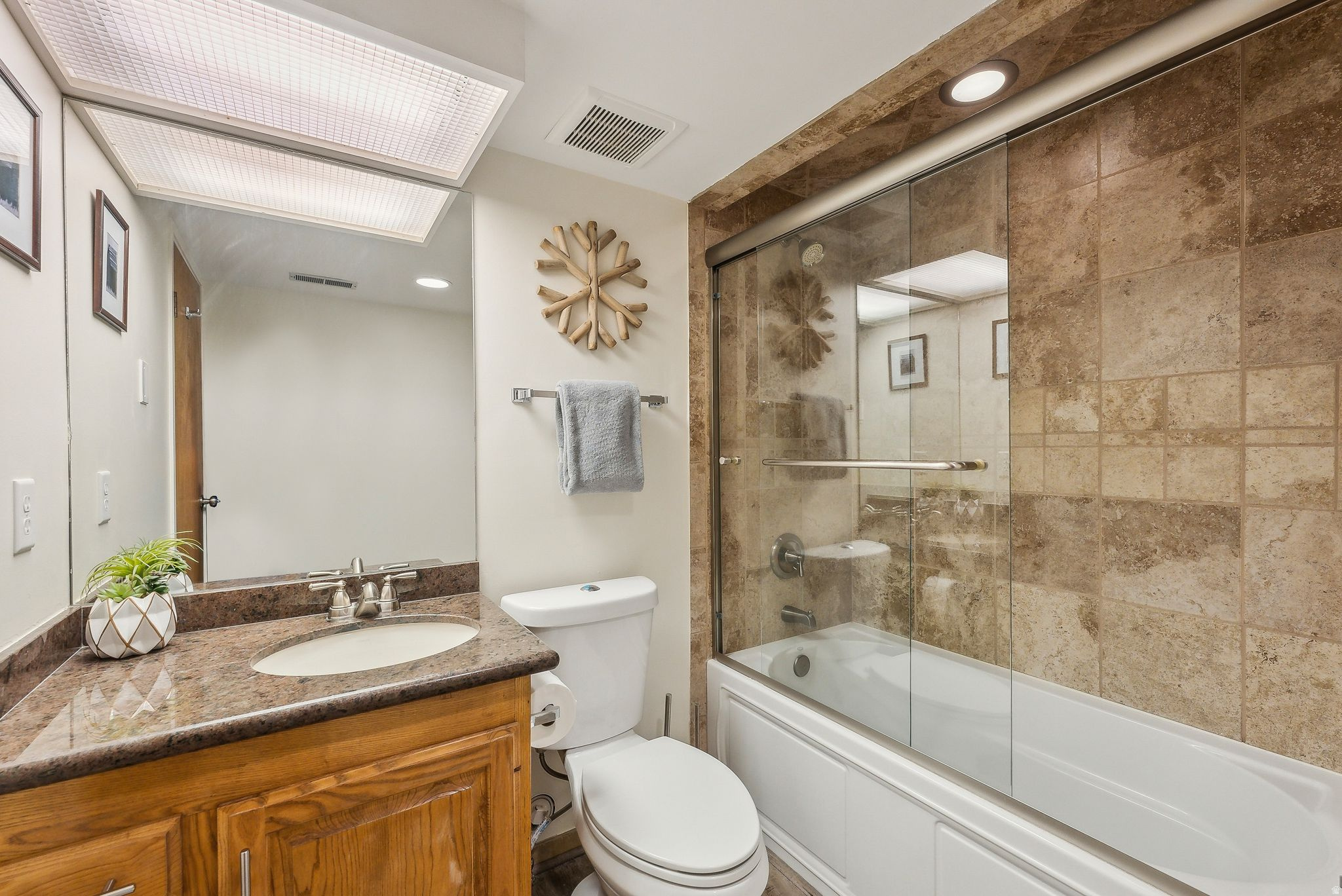 FAWNGROVE CONDOMINIUM - Residential