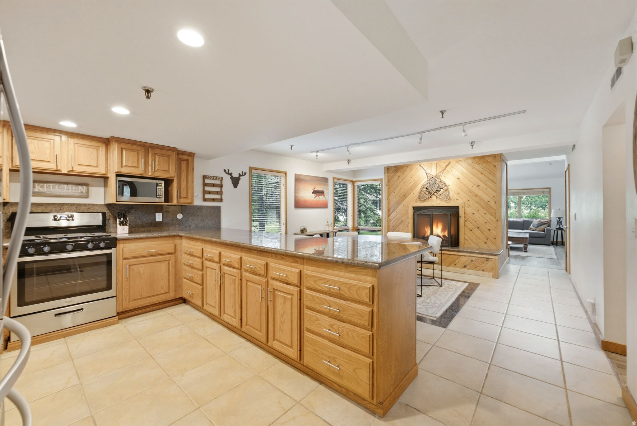 FAWNGROVE CONDOMINIUM - Residential