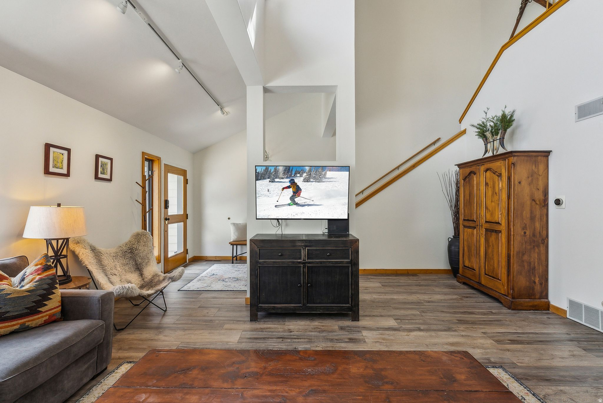 FAWNGROVE CONDOMINIUM - Residential