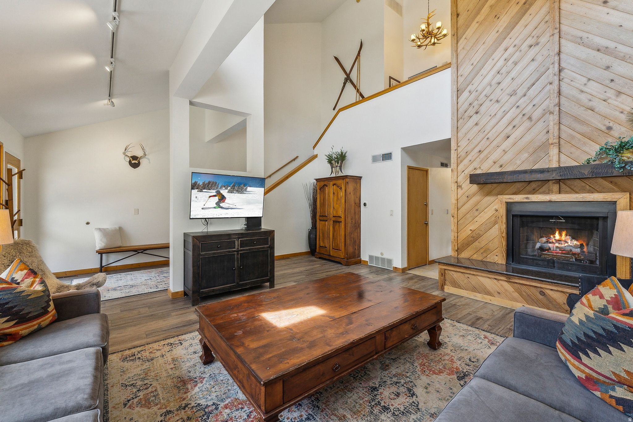 FAWNGROVE CONDOMINIUM - Residential
