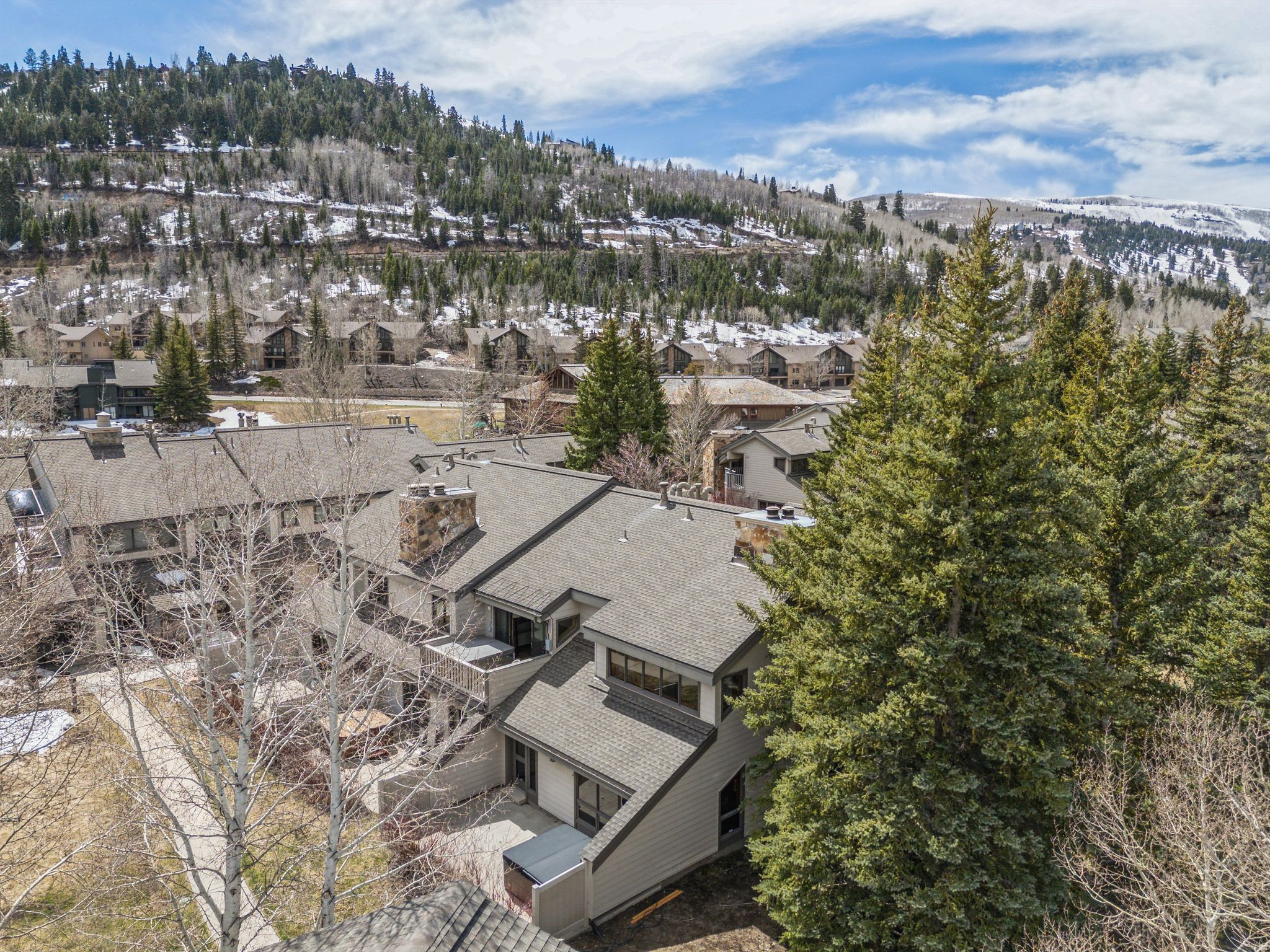 FAWNGROVE CONDOMINIUM - Residential