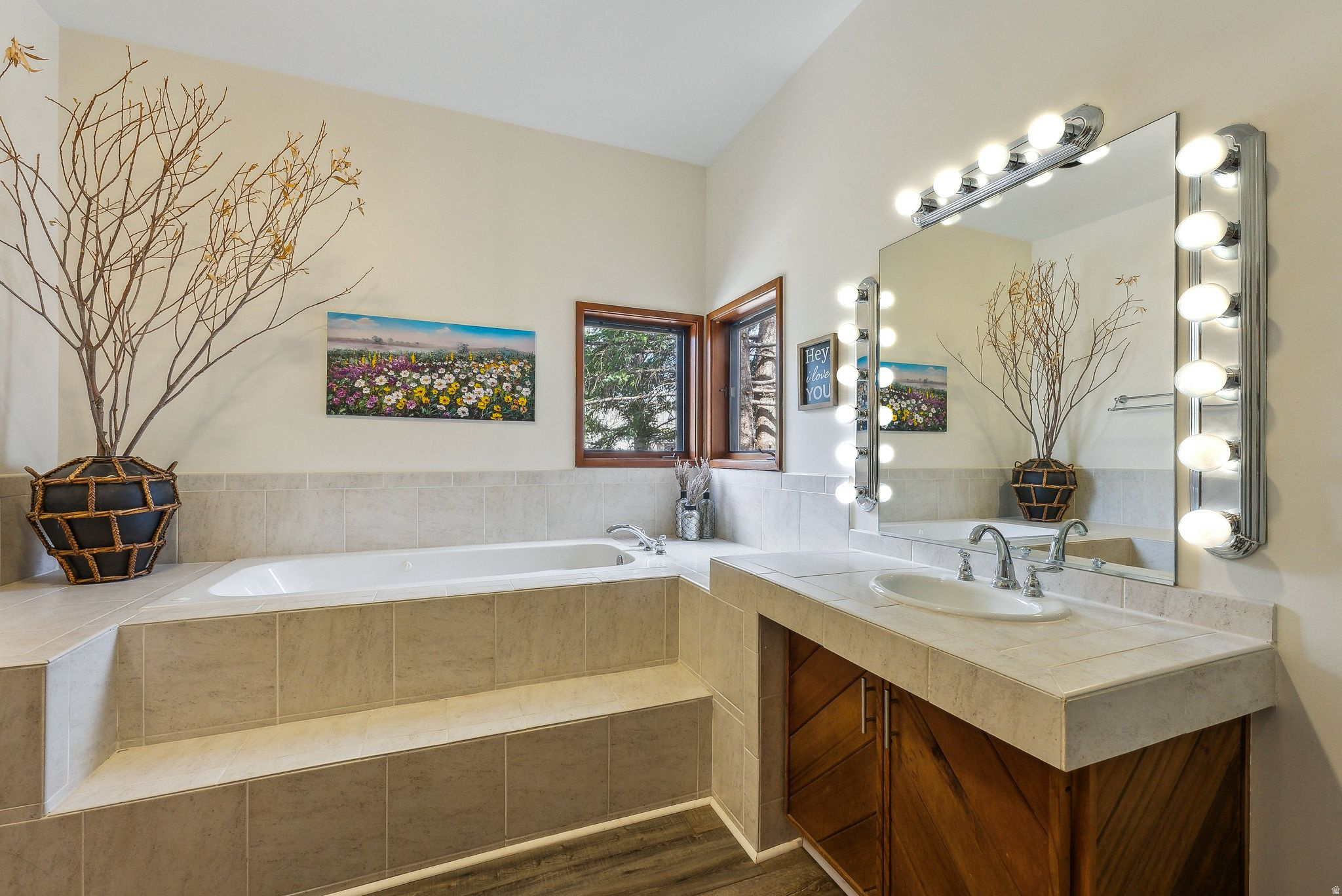 FAWNGROVE CONDOMINIUM - Residential
