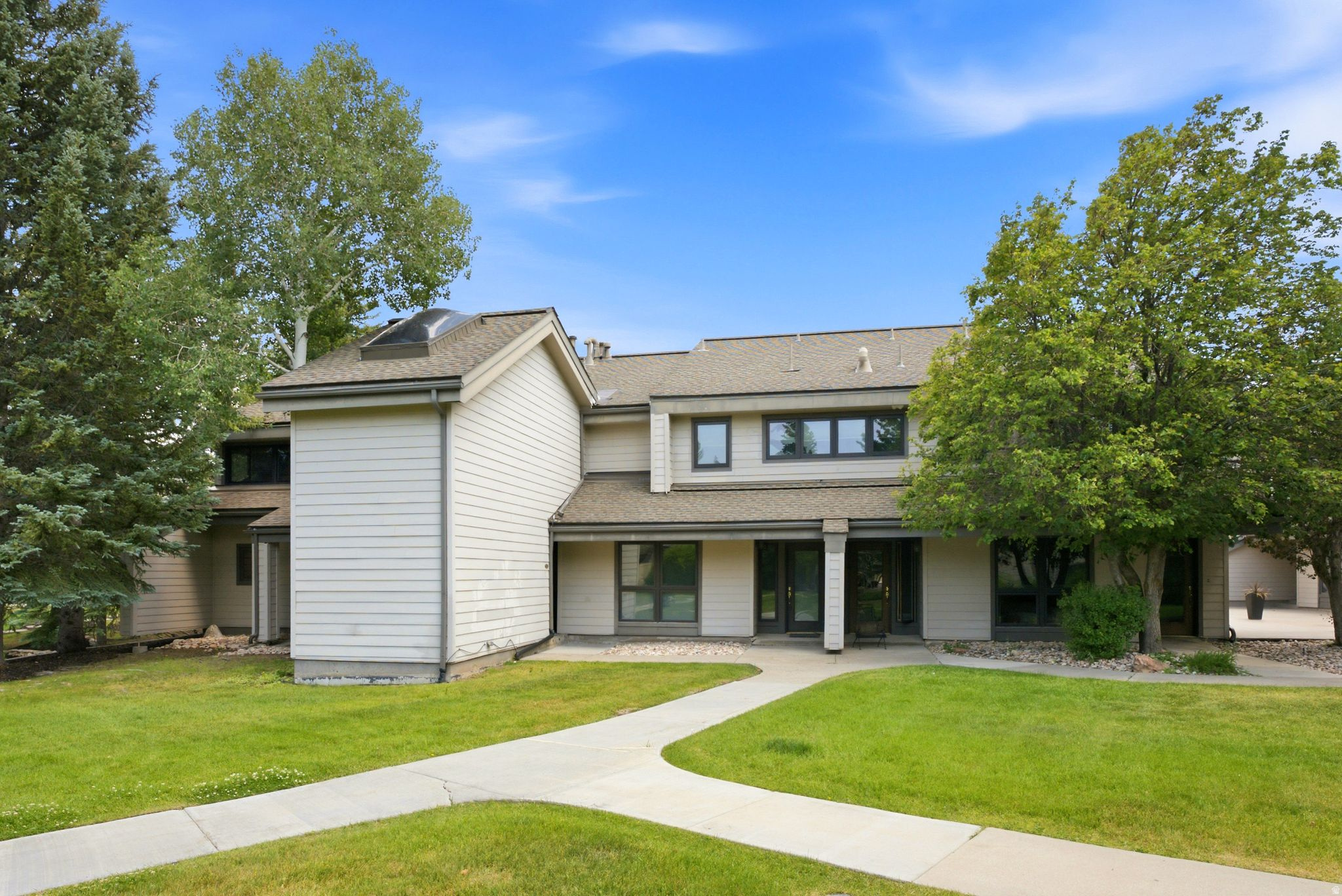 FAWNGROVE CONDOMINIUM - Residential