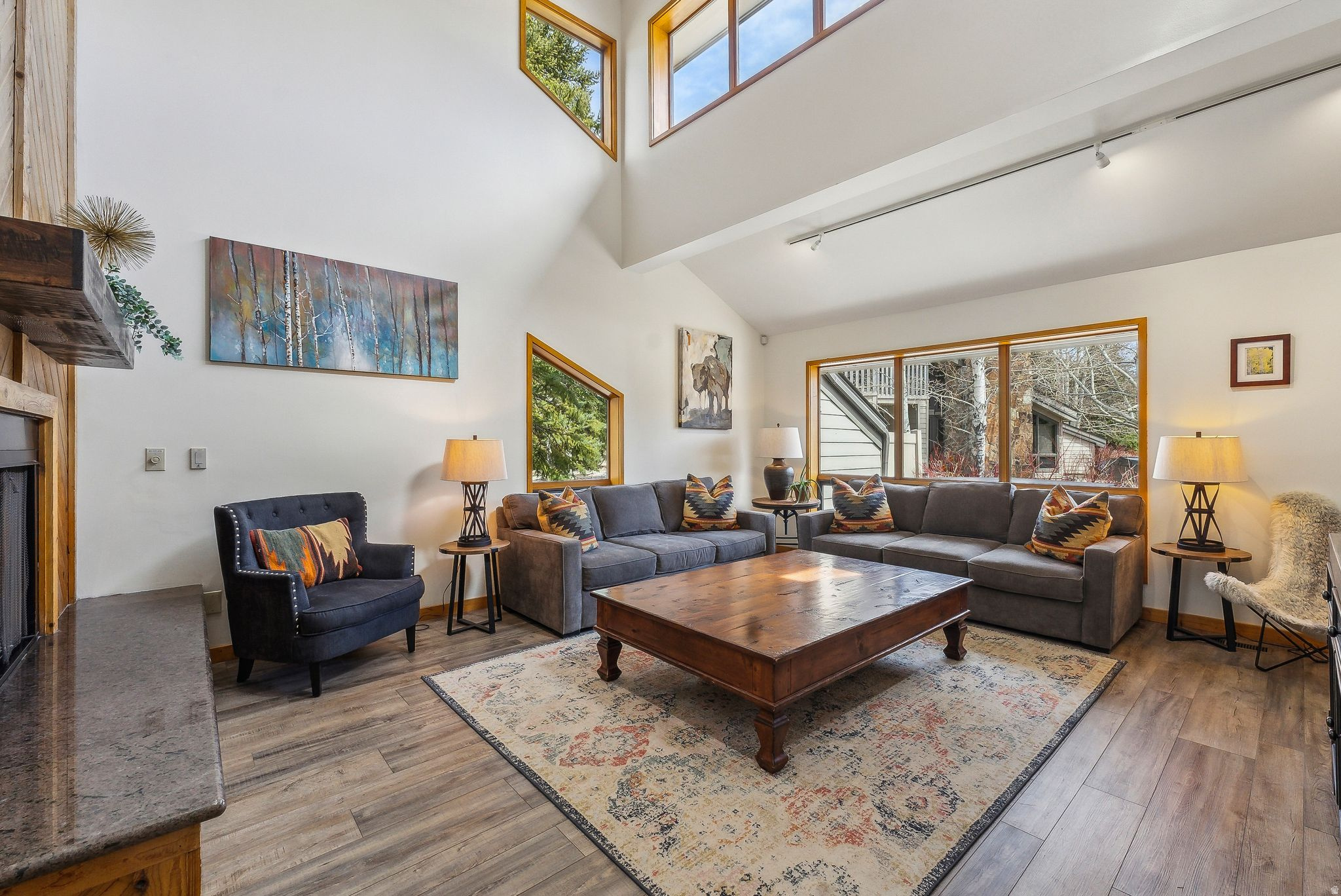 FAWNGROVE CONDOMINIUM - Residential