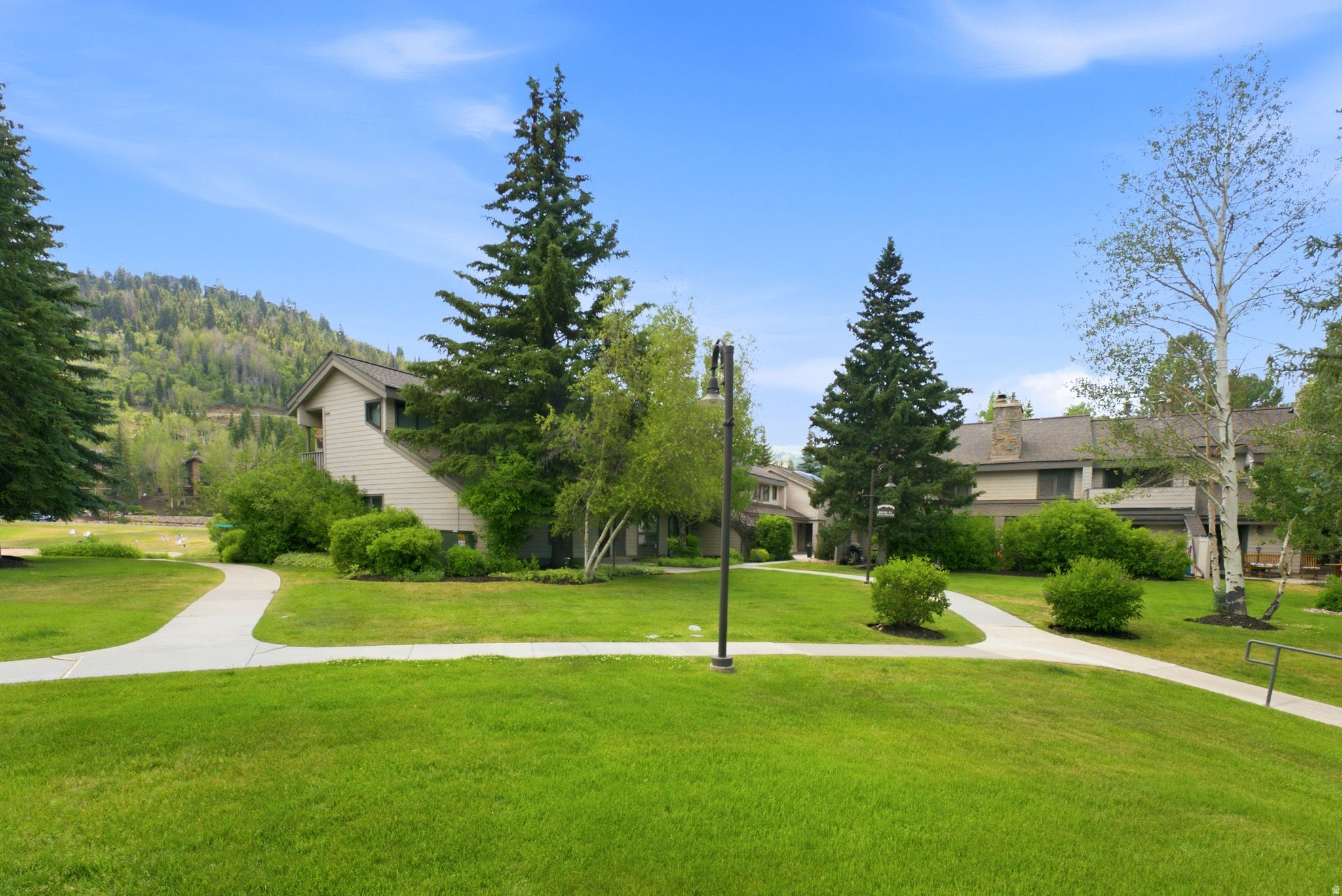 FAWNGROVE CONDOMINIUM - Residential