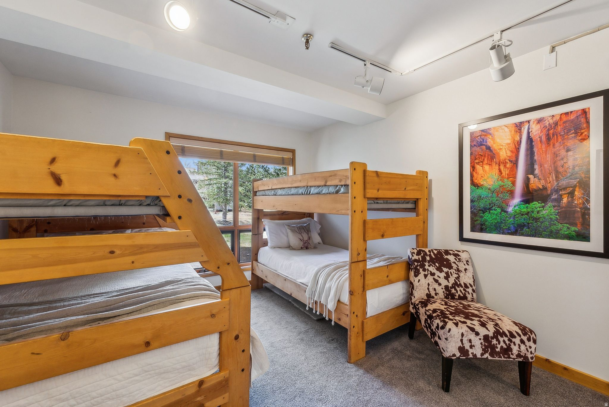 FAWNGROVE CONDOMINIUM - Residential