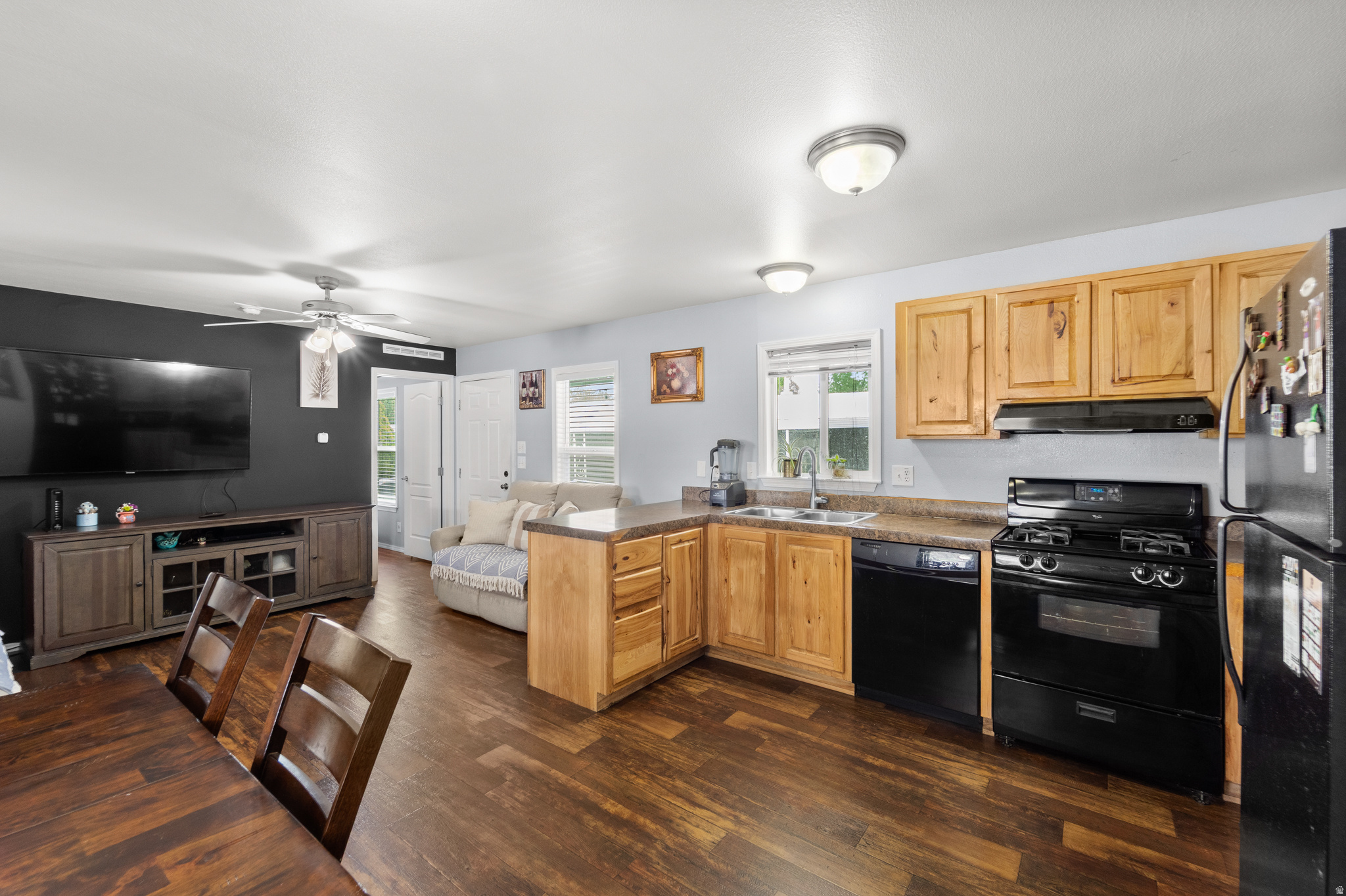 Located in a highly desirable area of Taylorsville, this well-cared-for 3-bedroom, 2-bath home combines functionality with everyday comfort. The open layout is filled with natural light and features a well-designed kitchen, spacious living areas, and comfortable bedrooms throughout. Residents enjoy access to a variety of community amenities, including a swimming pool, clubhouse, playground, sauna, and outdoor barbecue spaces. Perfect for both relaxing and entertaining. The backyard offers a private setting ideal for gatherings or quiet evenings at home. With close proximity to shopping, dining, and major roadways, this home delivers both convenience and lifestyle. Schedule your showing today.