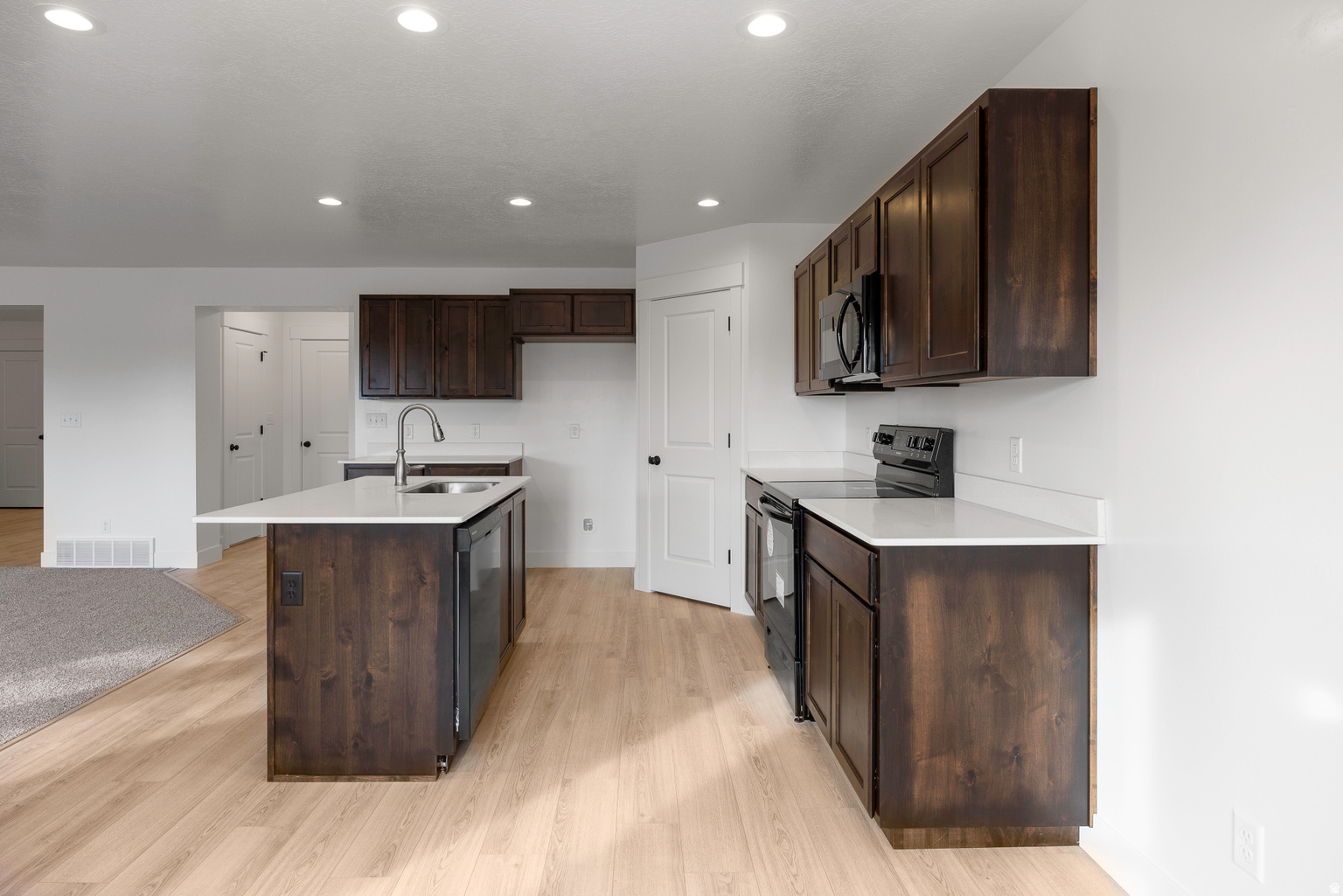 MAPLE MOUNTAIN - Residential