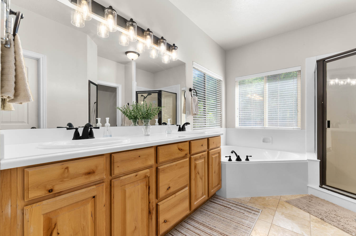 JUNIPER HEIGHTS - Residential