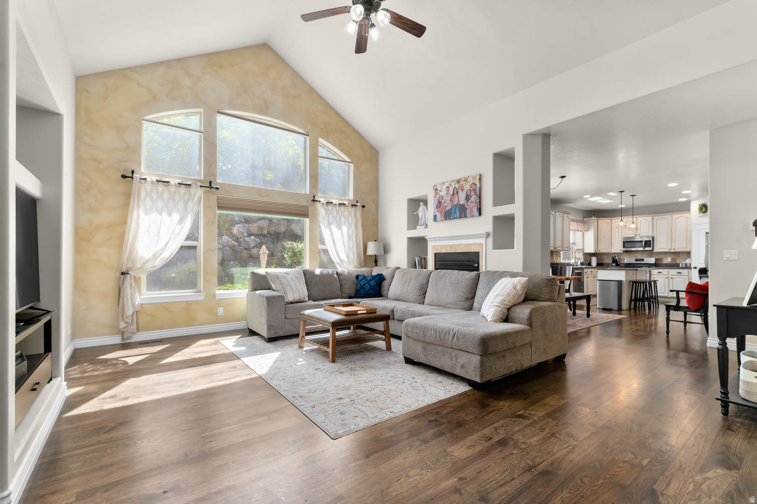 JUNIPER HEIGHTS - Residential