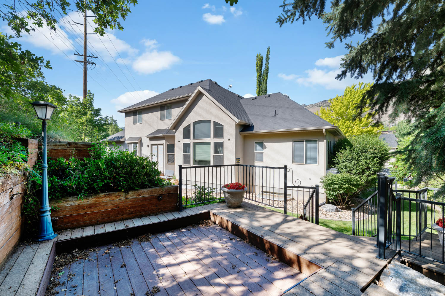 JUNIPER HEIGHTS - Residential
