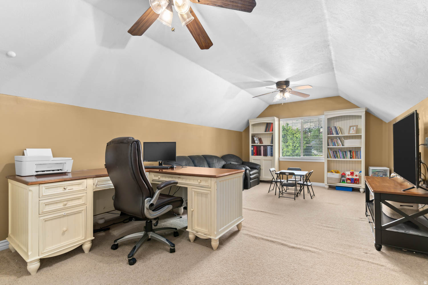 JUNIPER HEIGHTS - Residential