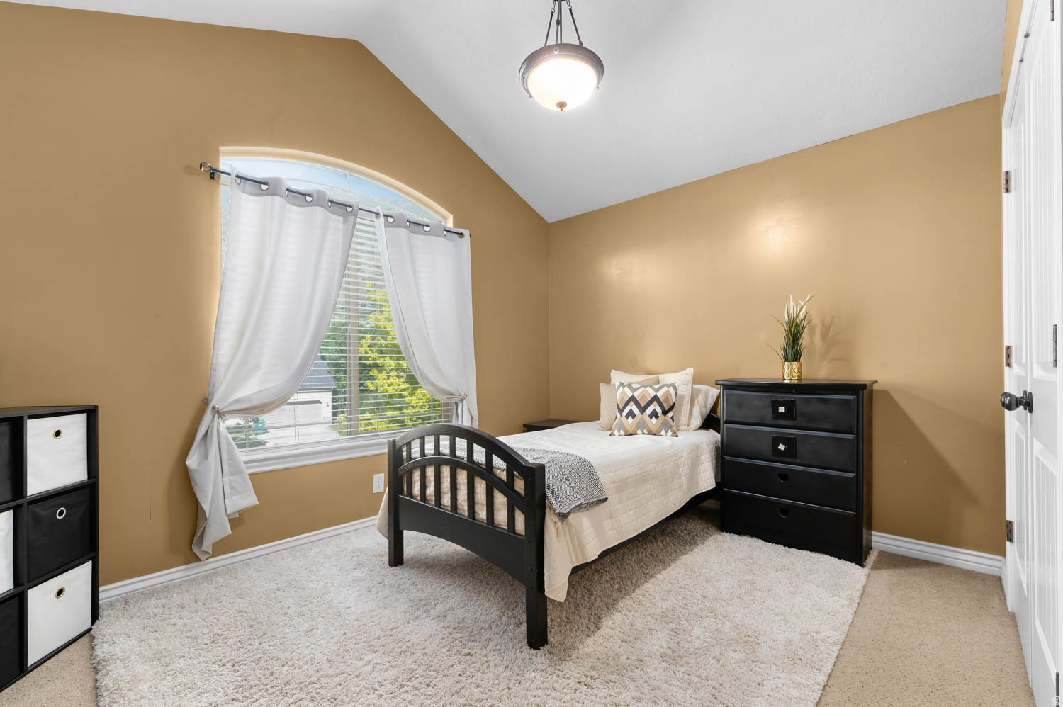 JUNIPER HEIGHTS - Residential