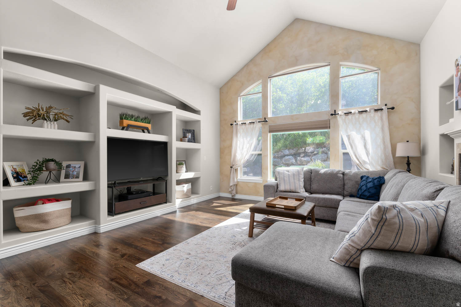 JUNIPER HEIGHTS - Residential