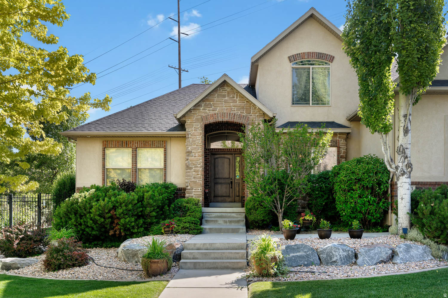 JUNIPER HEIGHTS - Residential