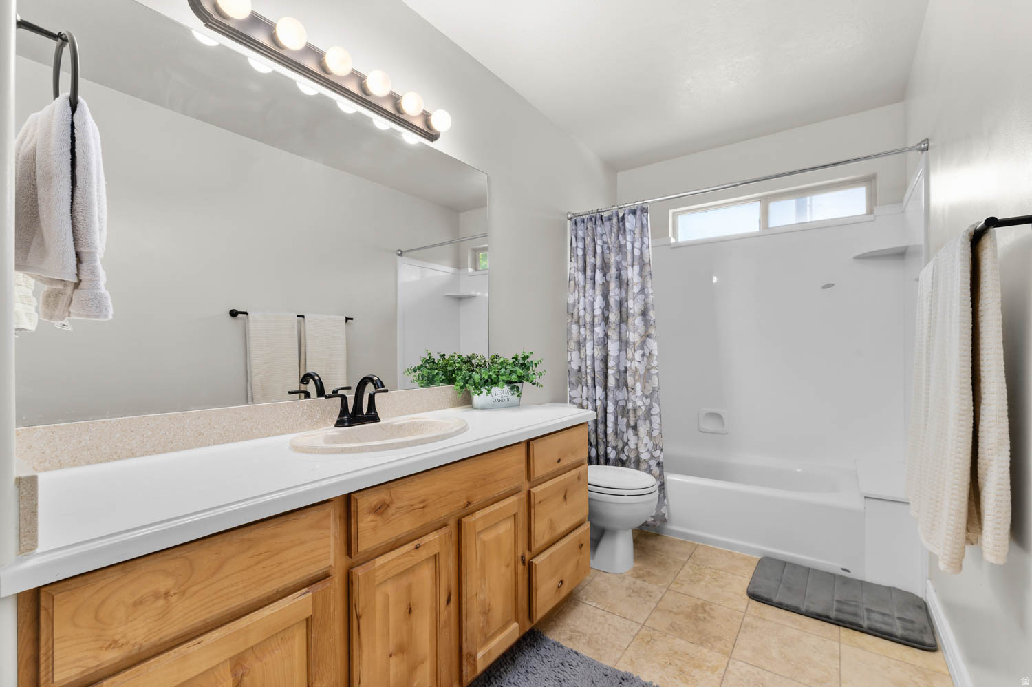 JUNIPER HEIGHTS - Residential