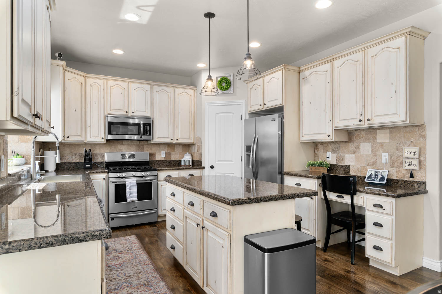 JUNIPER HEIGHTS - Residential