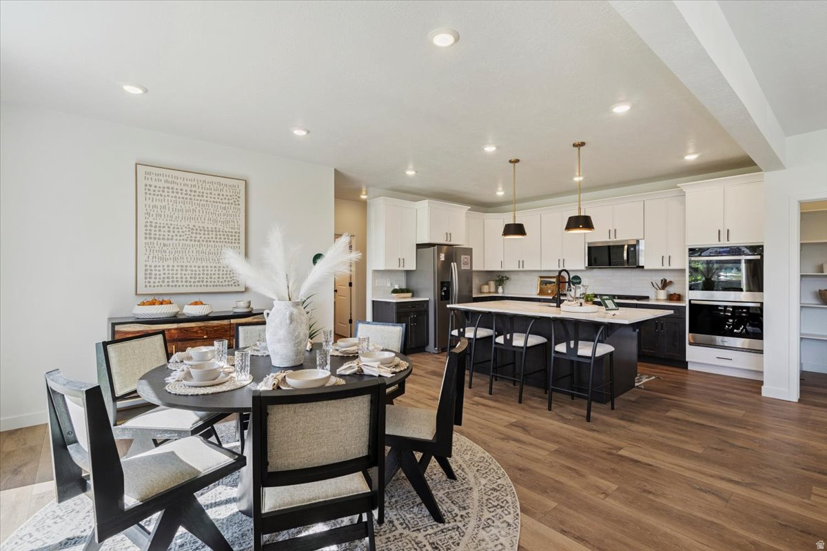 NORTHLAKE MEADOWS - Residential