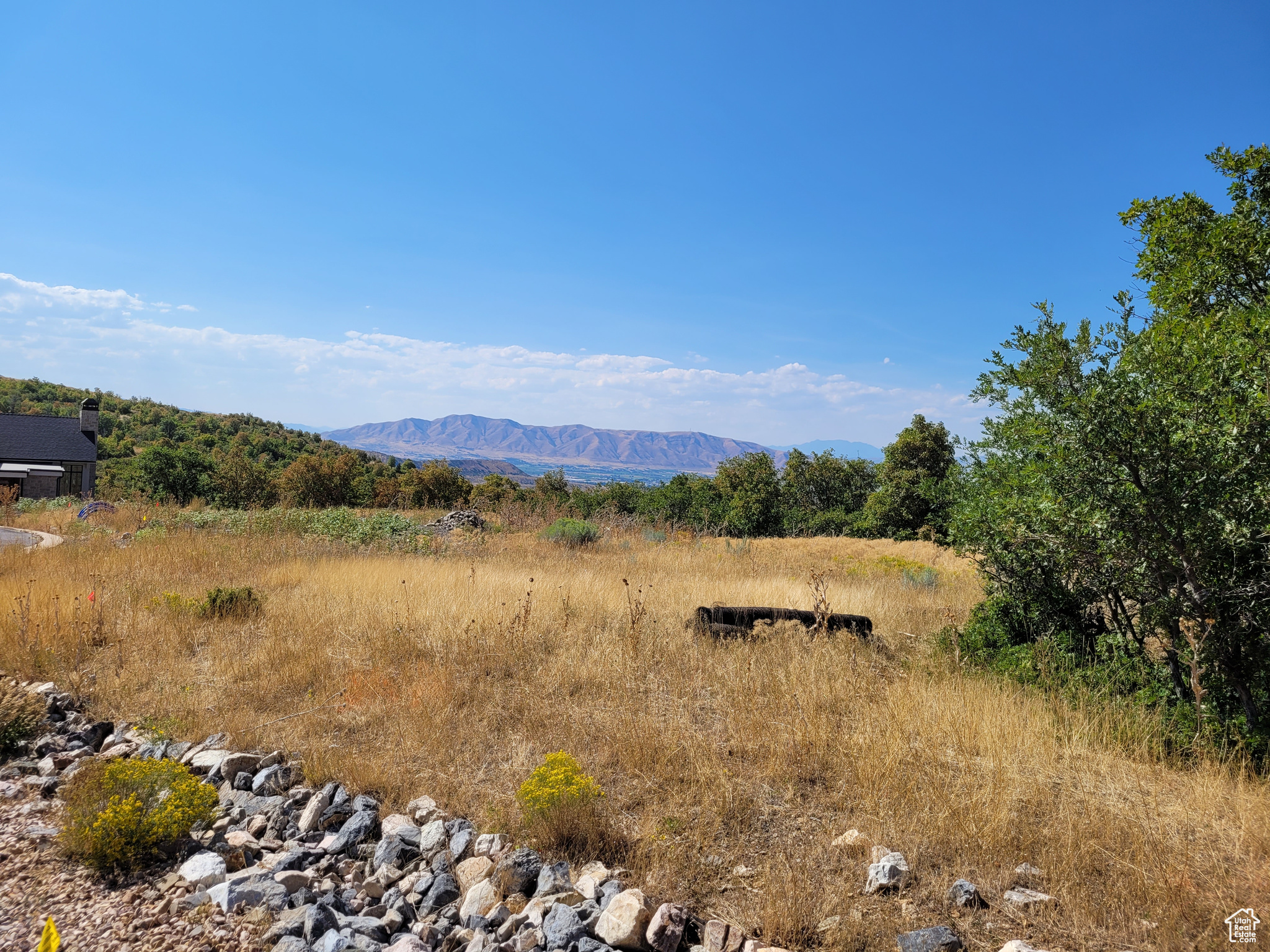 SUMMIT CREEK - Land