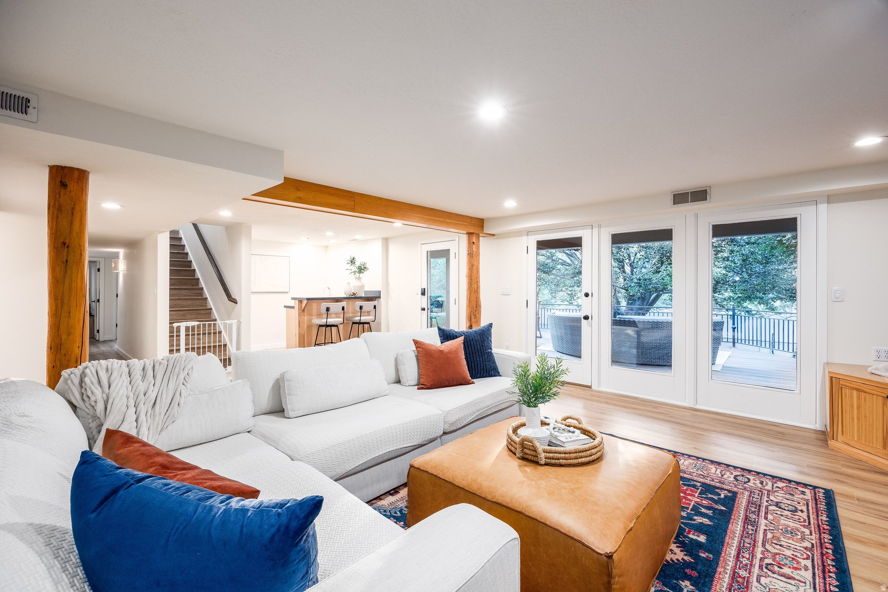 OLYMPUS COVE - Residential