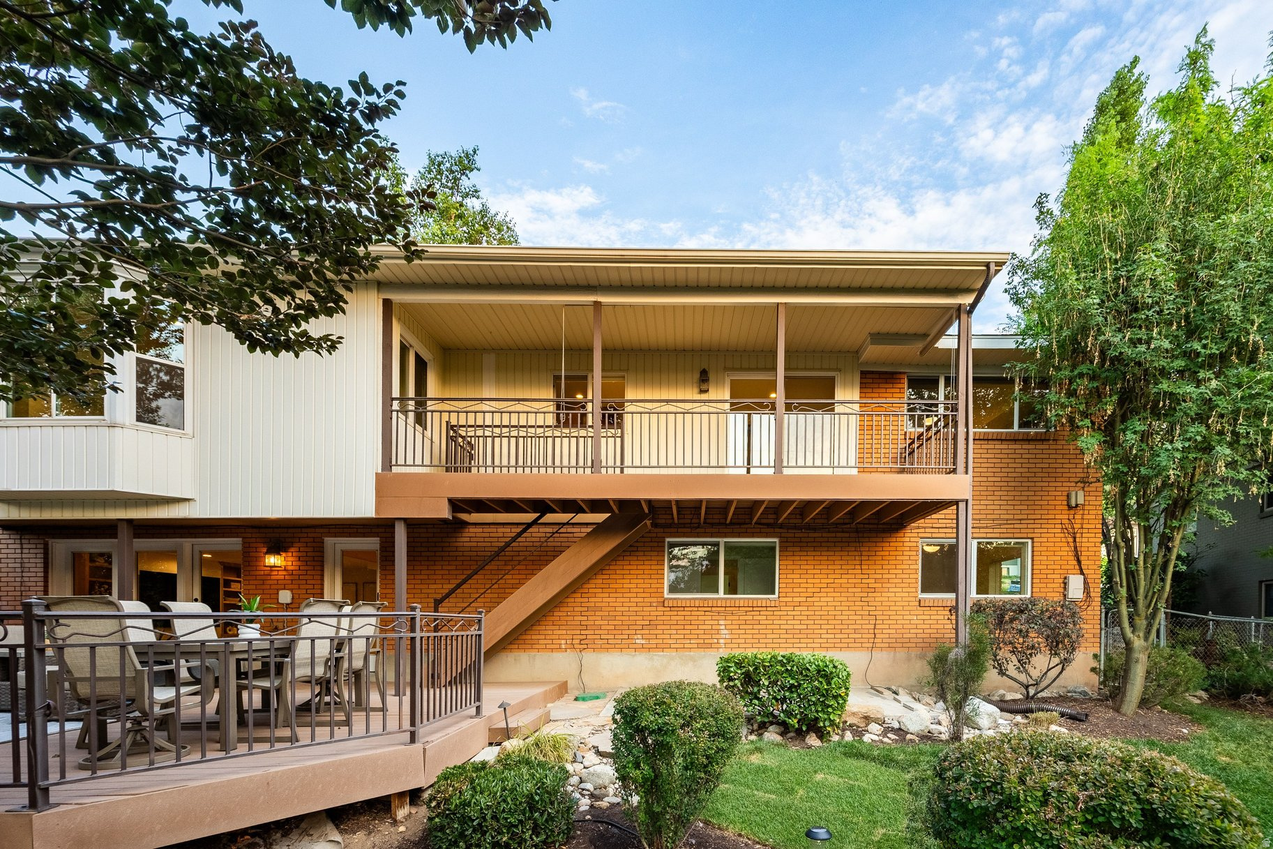 OLYMPUS COVE - Residential