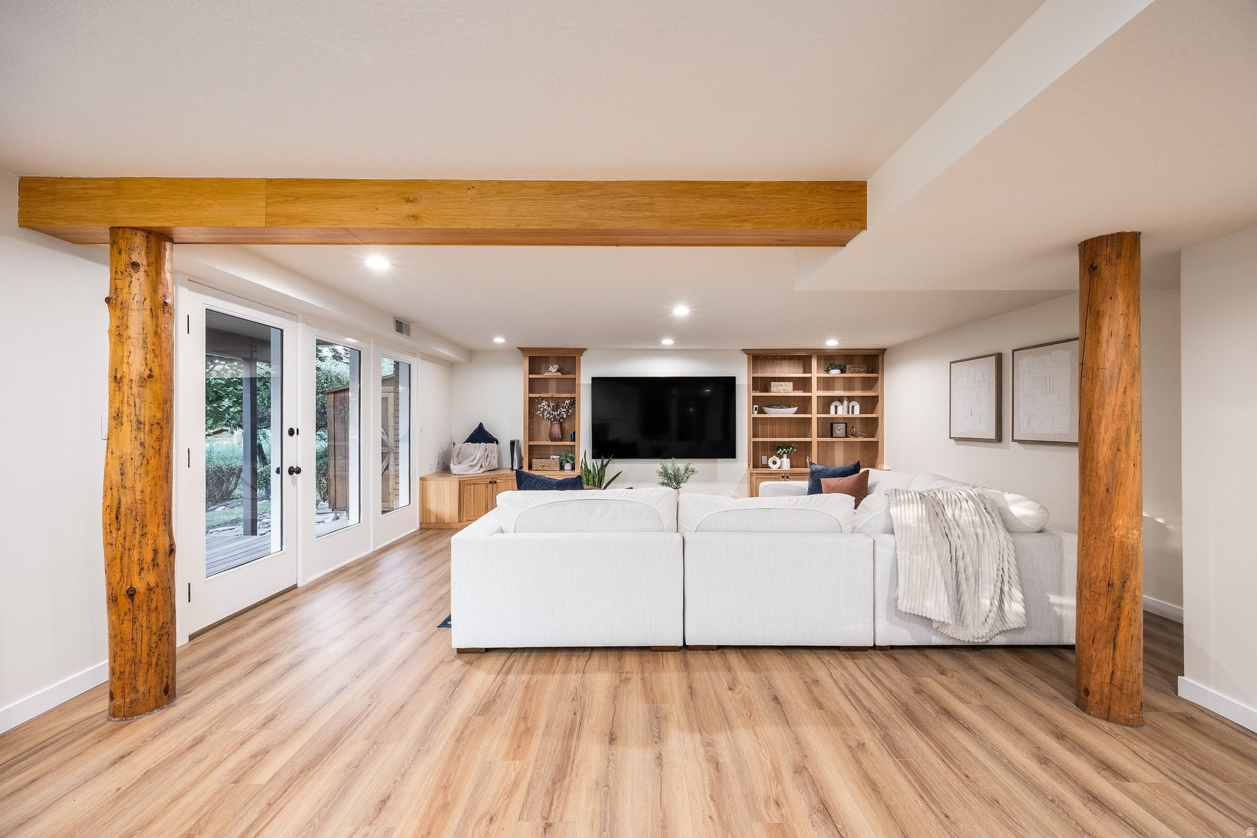 OLYMPUS COVE - Residential