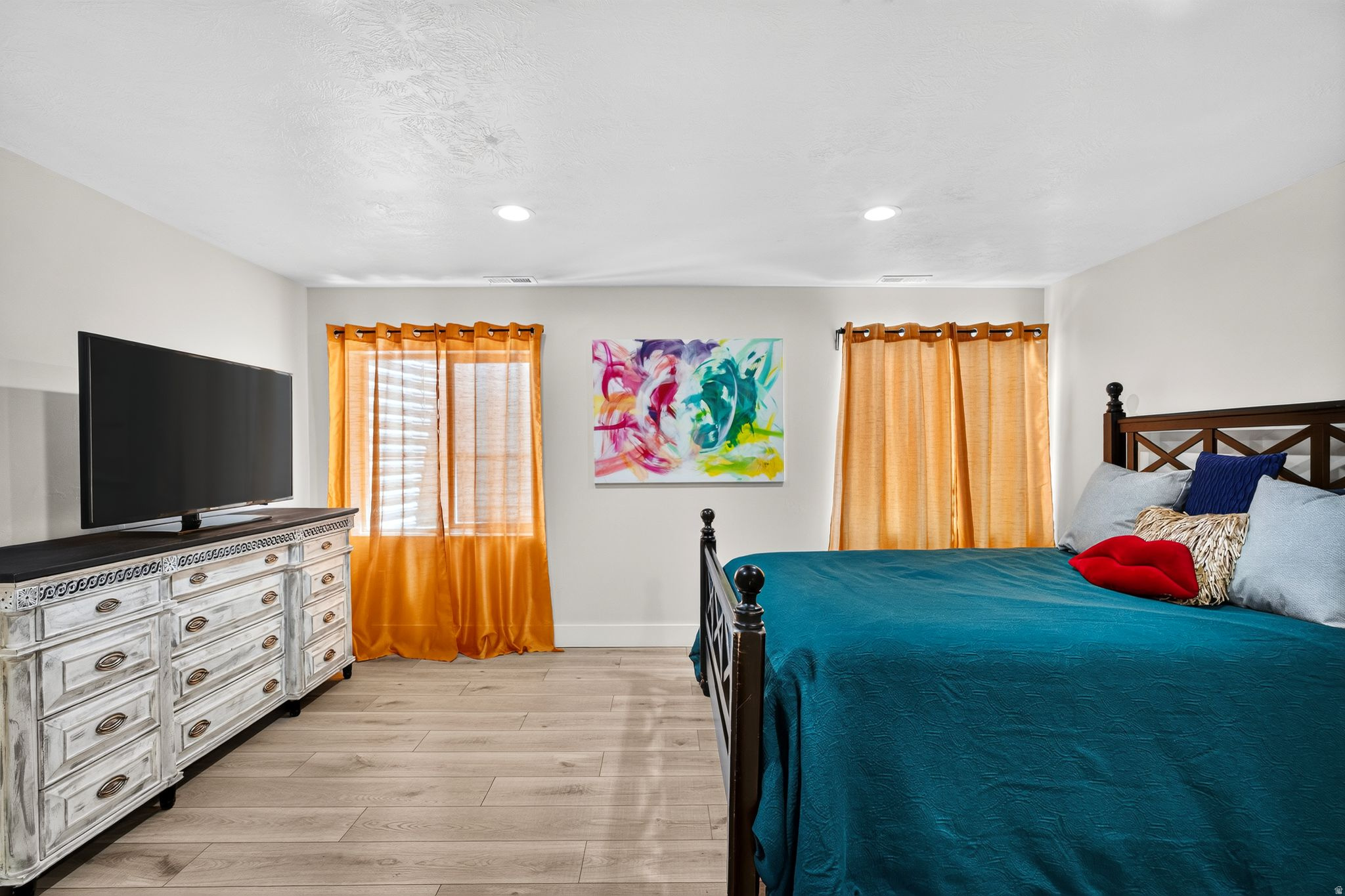 DAYBREAK VILLAGE - Residential