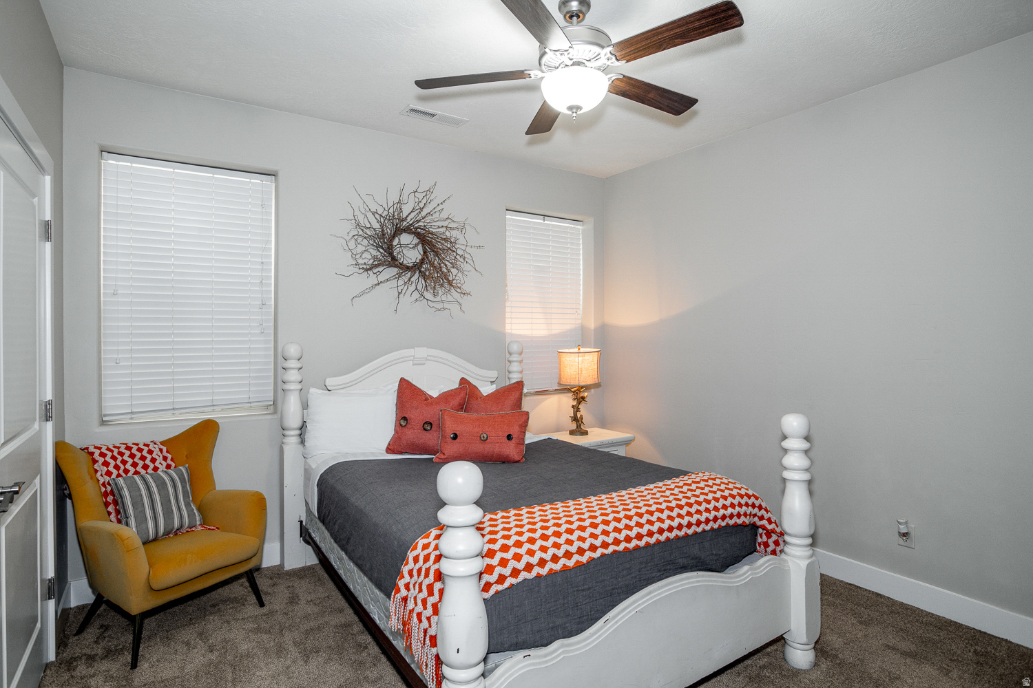 PARADISE VILLAGE - Residential