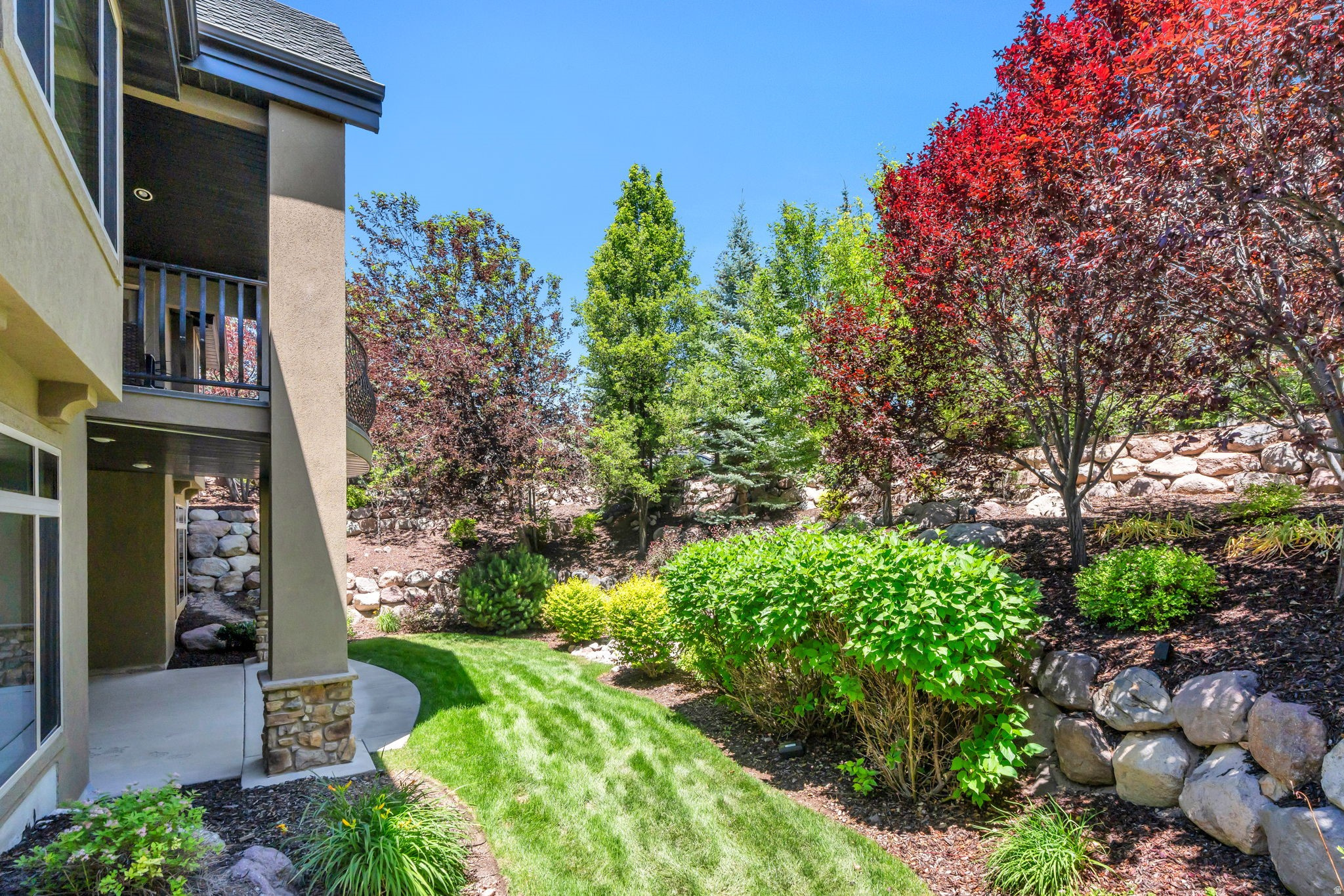 EAGLE CREST - Residential