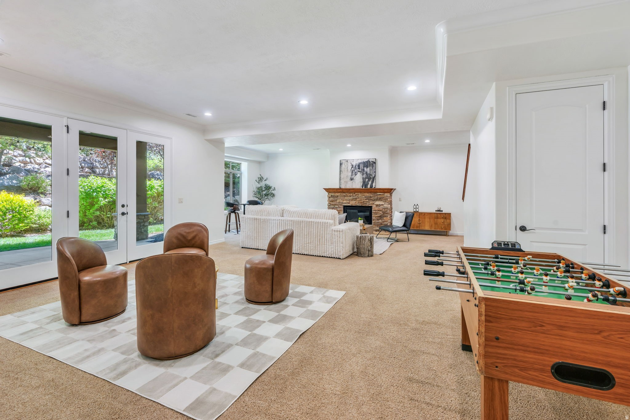 EAGLE CREST - Residential