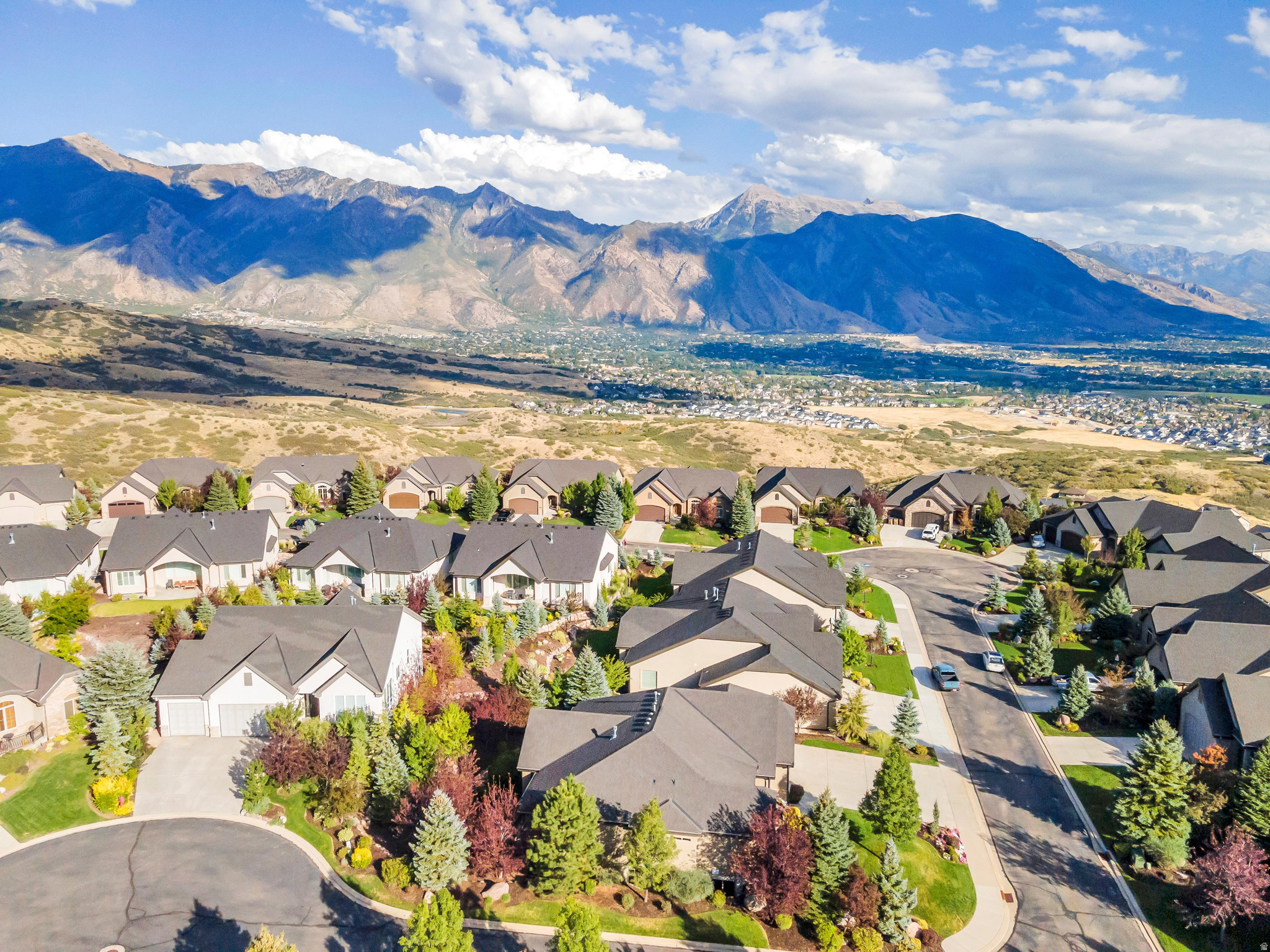 EAGLE CREST - Residential