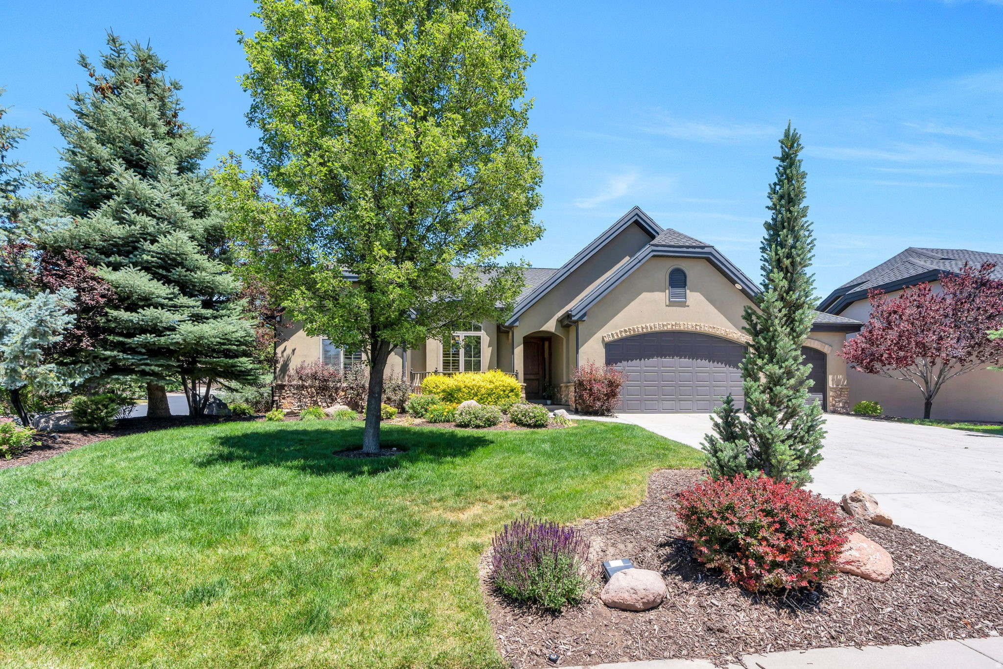 EAGLE CREST - Residential