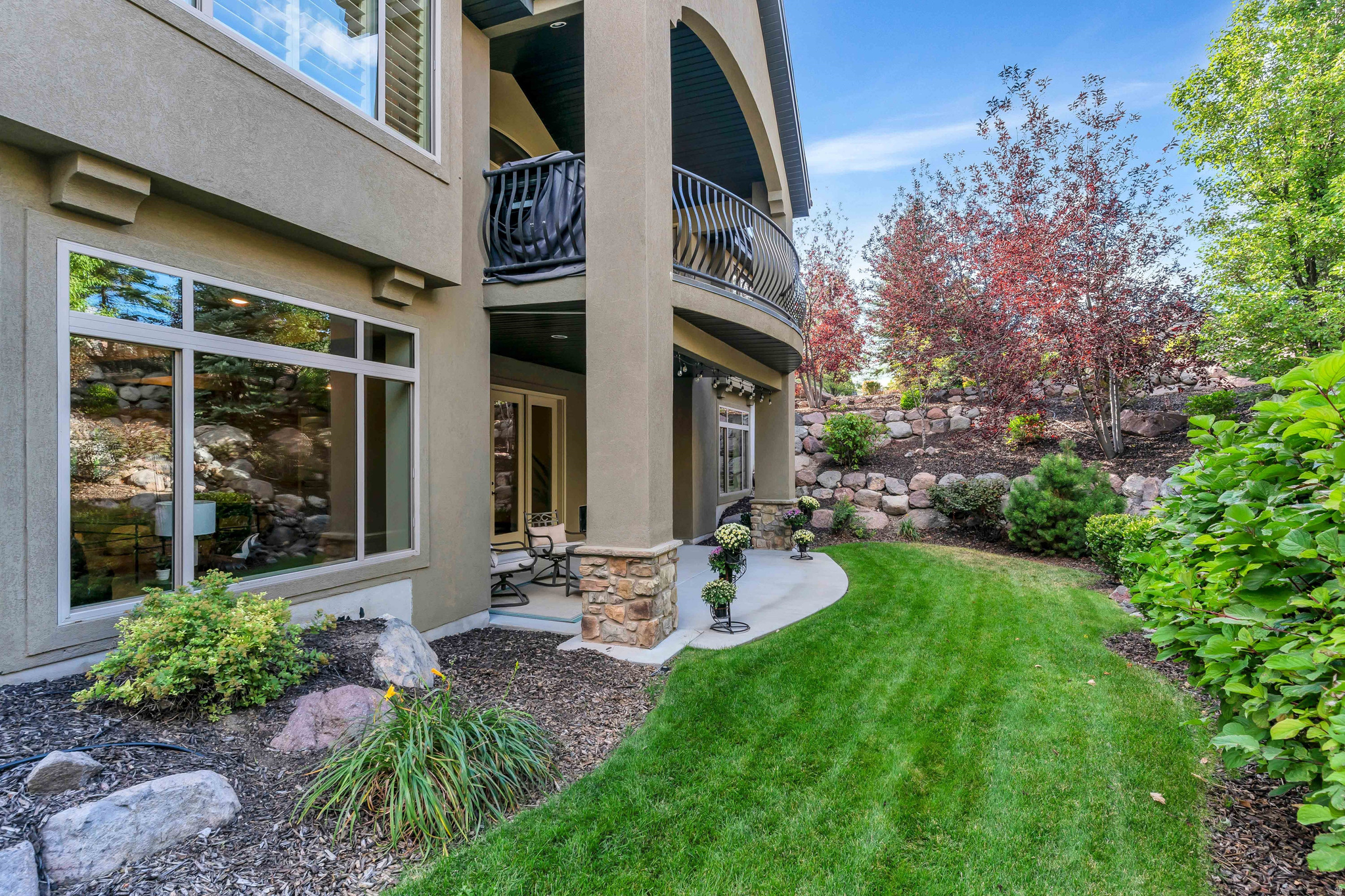 EAGLE CREST - Residential