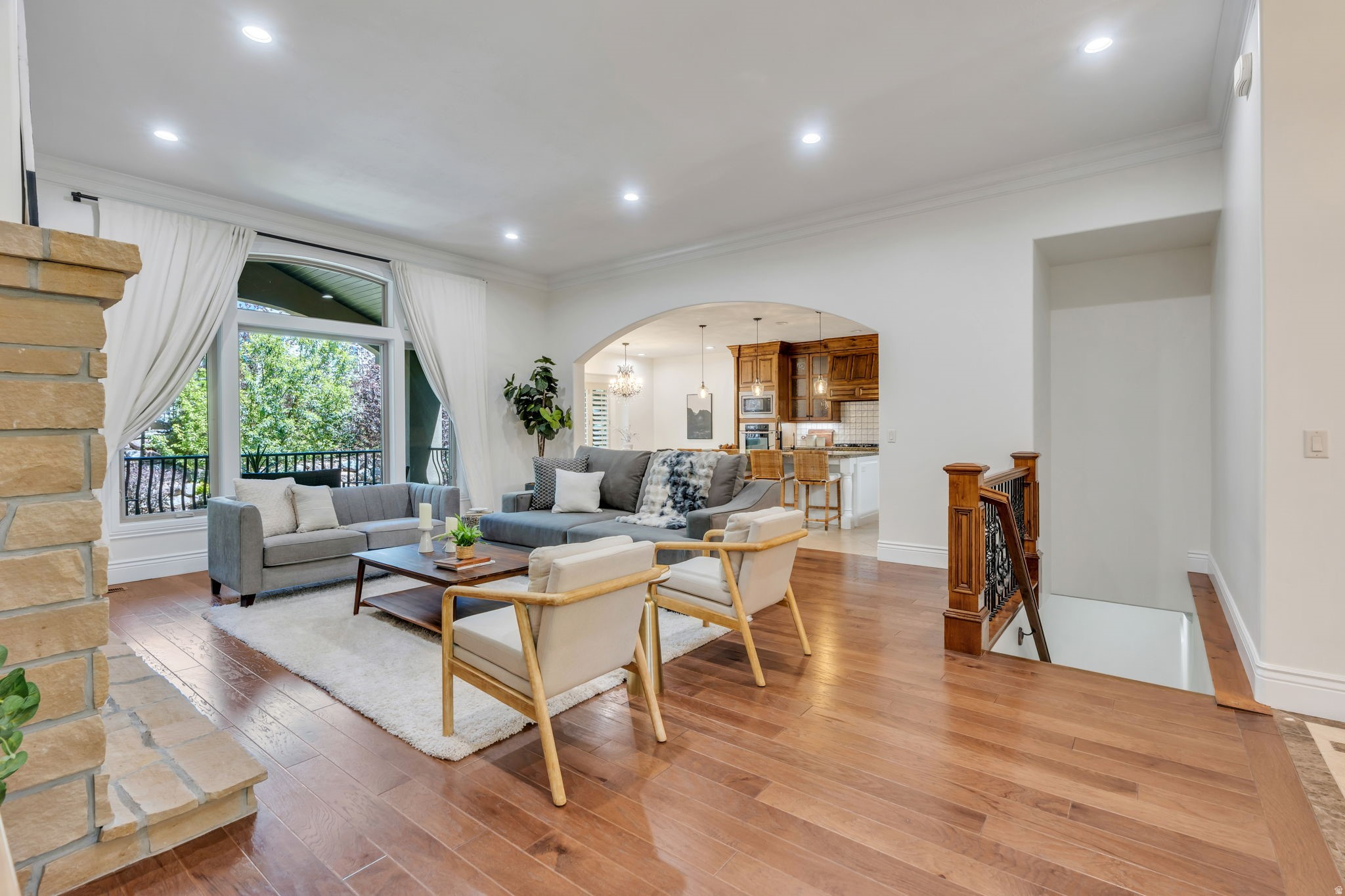 EAGLE CREST - Residential
